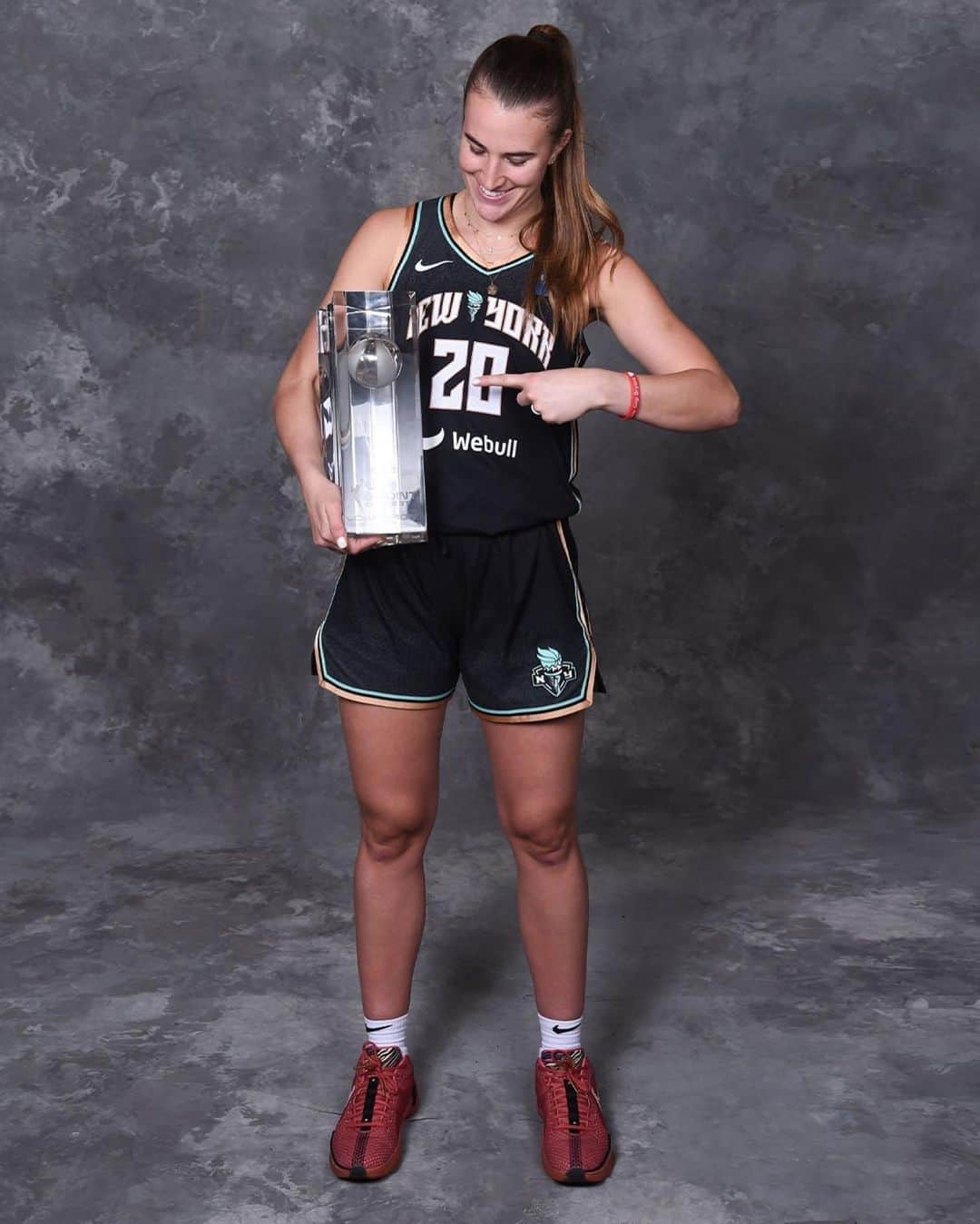 Nice Kicksさんのインスタグラム写真 - (Nice KicksInstagram)「Sabrina Ionescu set the ...