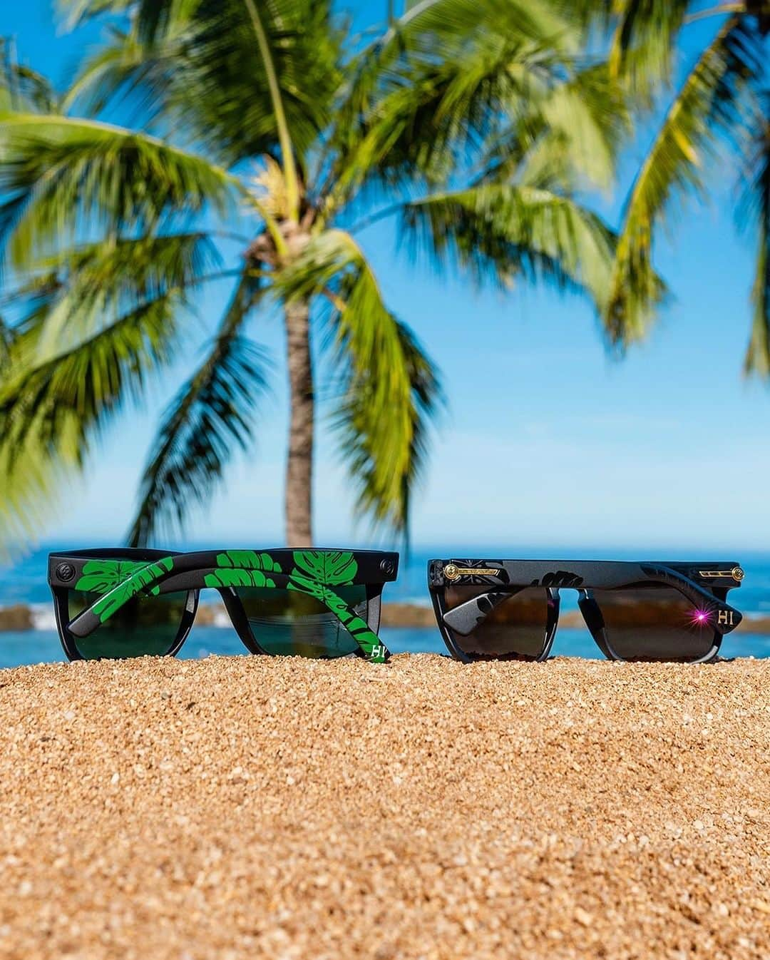 Electric_Fishingさんのインスタグラム写真 - (Electric_FishingInstagram)「Introducing two new color stories inspired by the Aloha spirit. Get a taste of the islands with our Knoxville and Swingarm frames! This limited colorway features custom leaf, island, and HI prints in our best-selling Knoxville and Swingarm frames.⁠ ⁠ A portion of proceeds from these Hawaiian inspired frames will be donated to our partners @sustainablecoastlineshawaii⁠ ⁠ 🌺🌴🕶️  #ElectricSunglasses #PolarizedSunglasses #StyleThatPerforms #ElectricFishing」7月15日 9時17分 - electric_fishing