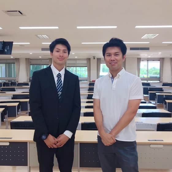 坂部友宏のインスタグラム：「陸上・走り高跳びの 長谷川直人選手は きょう15日、初のアジア大会に挑みます！ 頑張ってください！  #タイ #バンコク #アジア大会  新潟生まれ新潟育ち 現在も新潟で競技を続け 日本一をとったこともある ハイジャンパー🎽  穏やかな人柄😀  激励会を取材！  #長谷川直人 選手 #走り高跳び  #ゆうなび #坂部友宏」