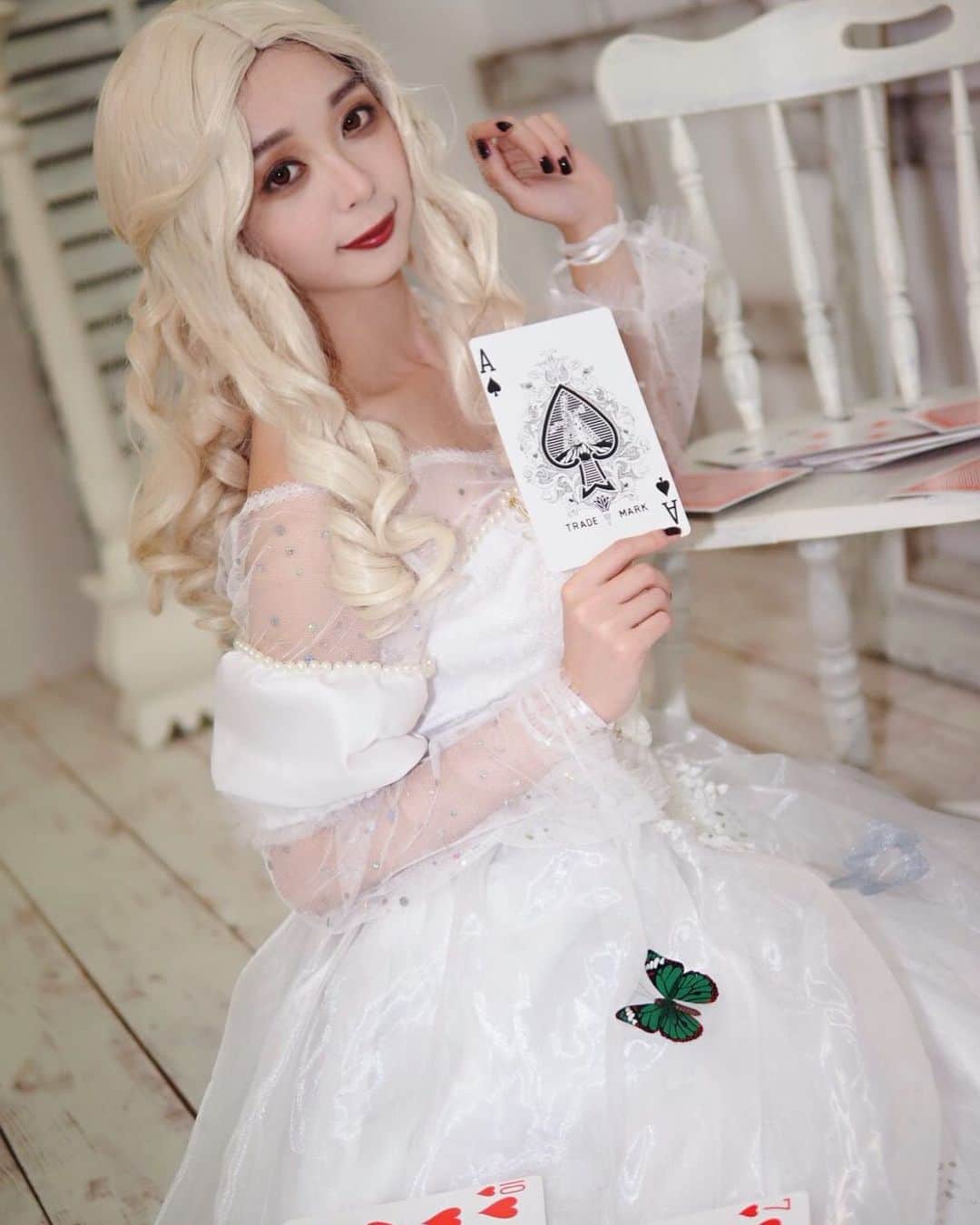 星那美月さんのインスタグラム写真 - (星那美月Instagram)「今年のDハロは白の女王と雪の精霊エルサと氷ドレスのエルサやろうかな❄️❄️🤍」7月15日 9時34分 - mitsukihoshina