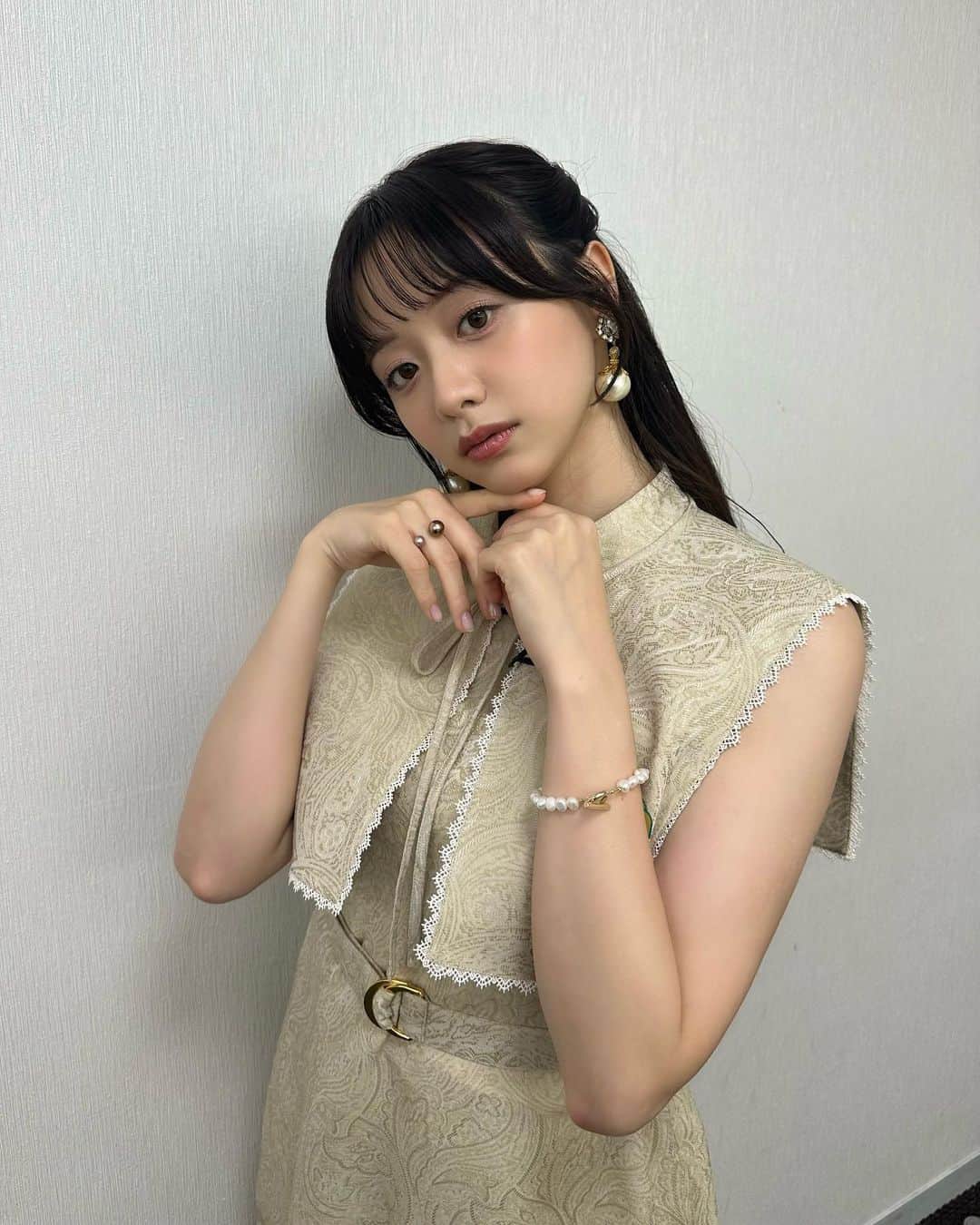 森香澄のインスタグラム：「. テレビ朝日『中居正広のキャスターな会』出演させていただきます！ この後、お昼12:00〜是非ご覧ください☺︎」