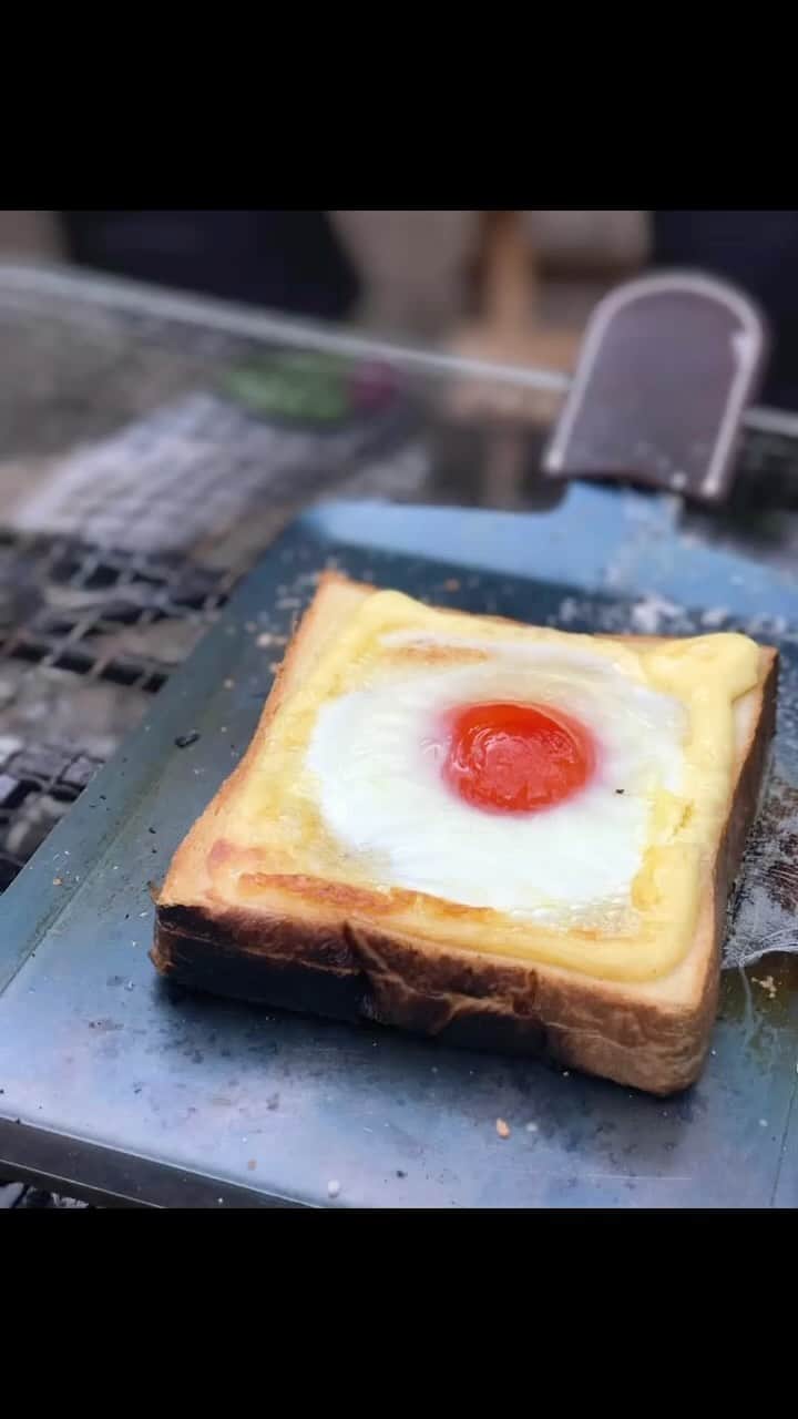 金子貴俊のインスタグラム：「自動でこんなの出てきた♪ キャンプへ行きたいなぁー⛺️  #キャンプ#キャンプ飯#ラピュタパン」