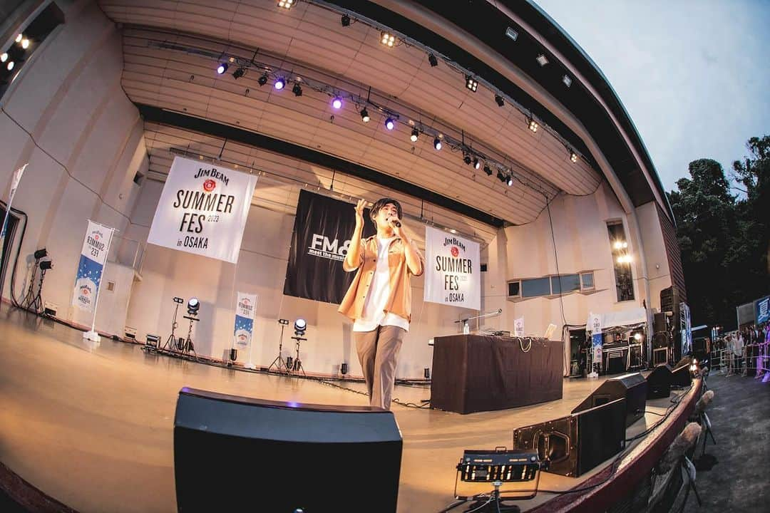 FM802さんのインスタグラム写真 - (FM802Instagram)「JIM BEAM SUMMER FES presents 802 RADIO MASTERS  SOUND CAMP SPECIAL LIVE⚡️  7月14日(金) 📍大阪城野外音楽堂 🎙️MC：中島ヒロト @djhirotonakajima   １組目に #STUTS (@stuts_atik )が登場✨  この日の模様は 7/18(火)802 RADIO MASTERSにて  一部オンエア！#802RM   📷by 渡邉一生 @nabespg」7月15日 10時07分 - fm802_pr