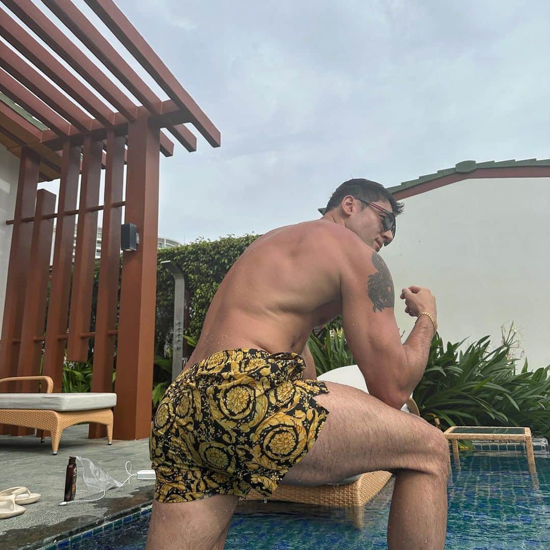 のインスタグラム：「여기 좋다 ^^ RnR 😎」