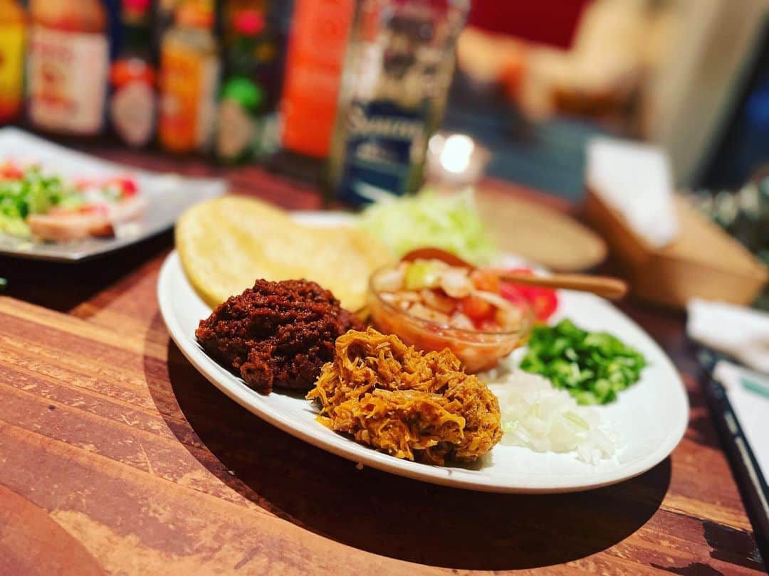宮田麺児さんのインスタグラム写真 - (宮田麺児Instagram)「あぁ。。 美味い。　 まさか　テキーラと タコスにハマるとは 最高や。  #テキーラ #タコス #メキシコ料理 #アガベ #サウザー」7月15日 21時39分 - miyatamenji