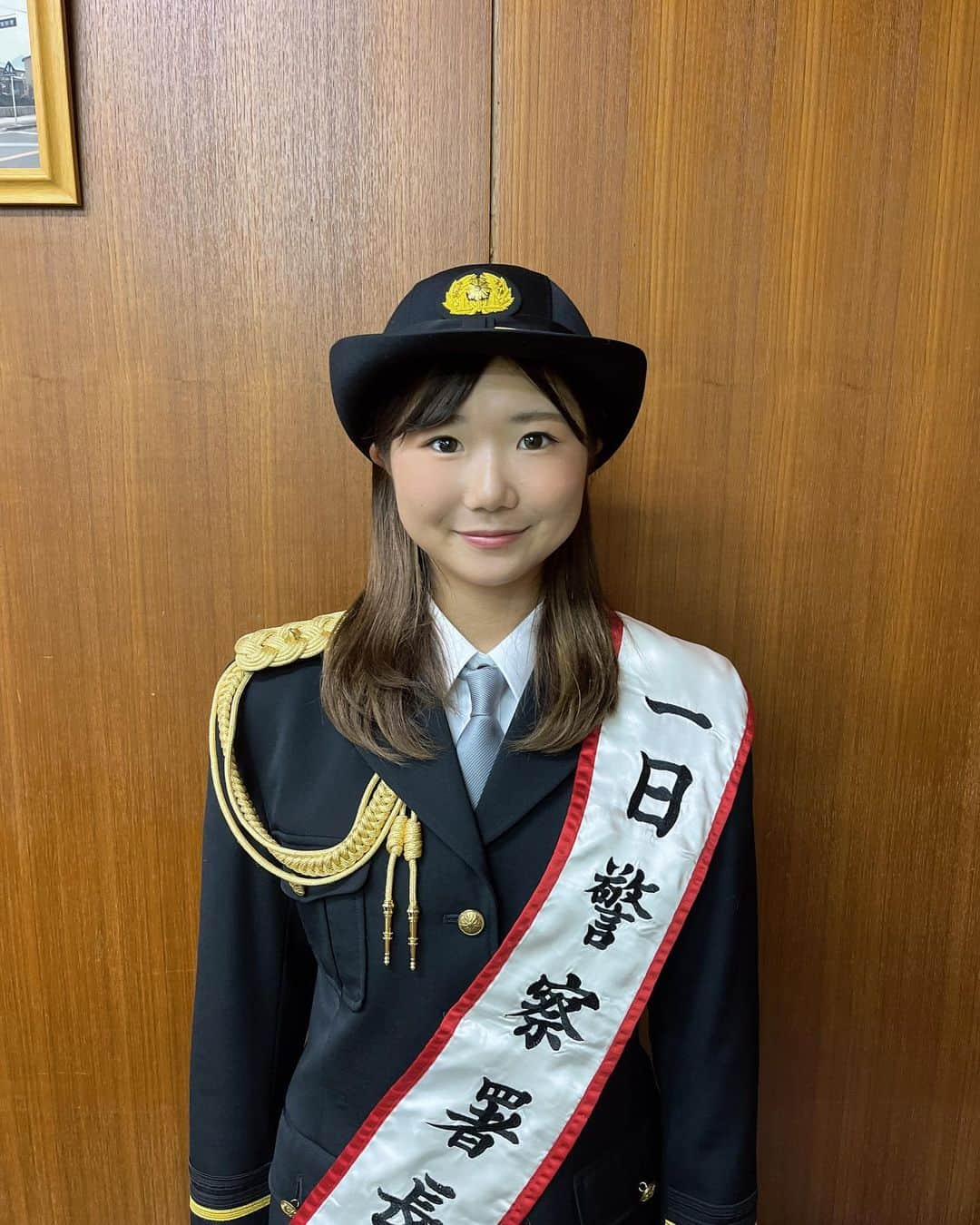 岩渕麗楽のインスタグラム：「小川警察署で1日警察署長をやらせて頂きました！ 今回中々出来ない経験をさせて頂きすごく思い出に残る1日になりました！ 小川警察署の皆様、本日は本当にありがとうございました😊  また、7月15日から24日は夏の交通安全期間なので私もさらに運転には気をつけていきたいと思います！  #1日警察署長」