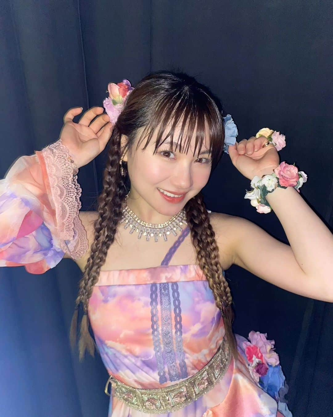 石田亜佑美さんのインスタグラム写真 - (石田亜佑美Instagram)「北九州       夏初日！     #mm23_gqc #encore #北九州ソレイユホール #ありがとうございました #🌷 #三つ編みいっぱい #三つ編みアレンジ #morningmusume23 #モーニング娘23 #石田亜佑美」7月15日 20時31分 - ayumi_ishida.official