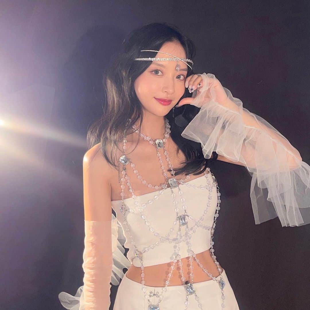 ᴅᴏᴜʙʟᴇsᴏᴜᴘのインスタグラム：「누구나 아이돌이 될 수 있다는 #리브리에스튜디오 다녀왔습니다! 자세한 리뷰는 유튜브에서 만나용 ✨ 프로필 링크 눌러서 바로 보러오세요 🫶  誰でもアイドルになれるという #リブリーエススタジオ に行ってきました！ 詳しいレビューはユーチューブで会いましょう✨プロフィールリンクをクリックしてすぐ見に来てください 🫶」