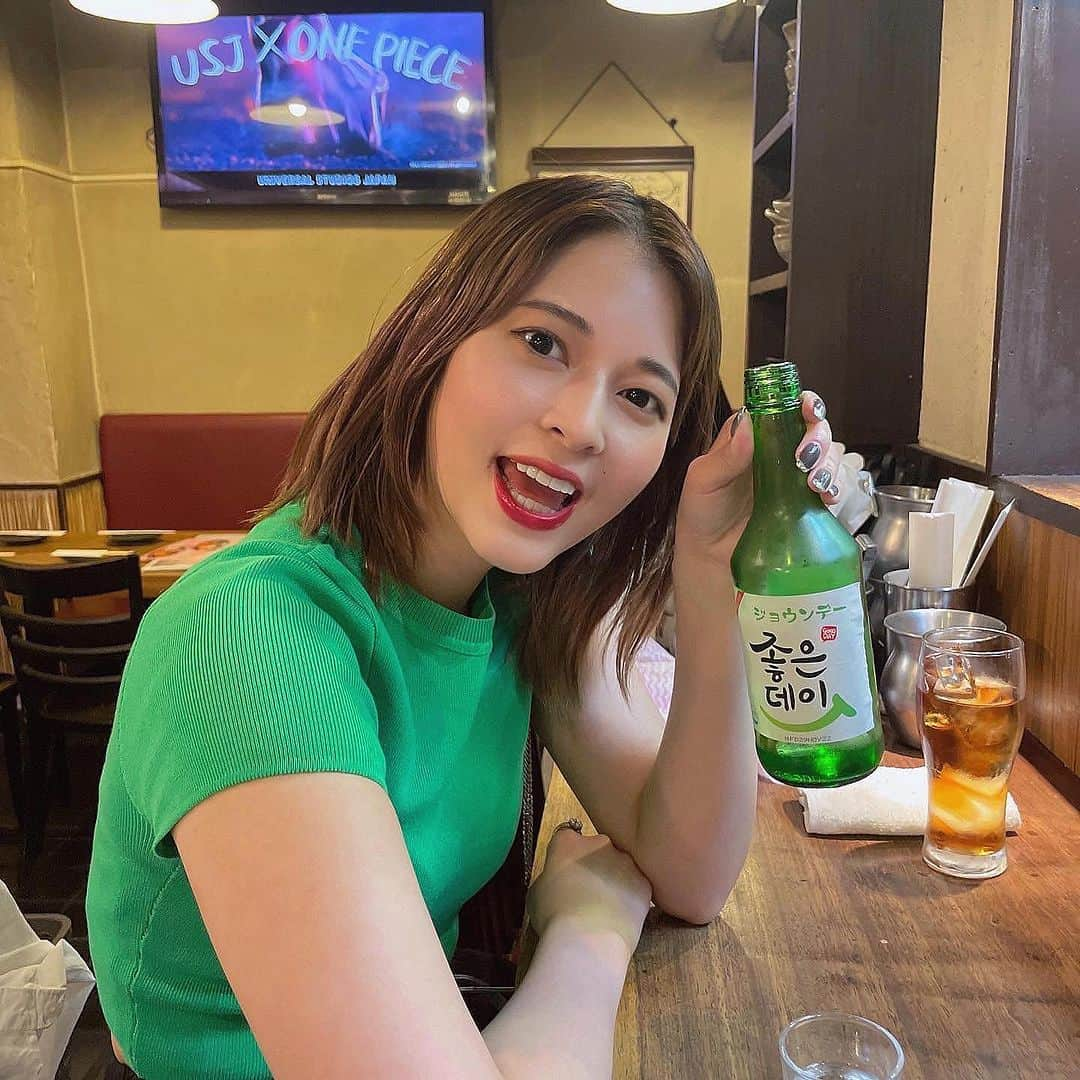 えなちぃさんのインスタグラム写真 - (えなちぃInstagram)「チャミスルはノーマルが 1番飲みやすいって最近気づきました😉🩷」7月15日 21時07分 - enachan.jp