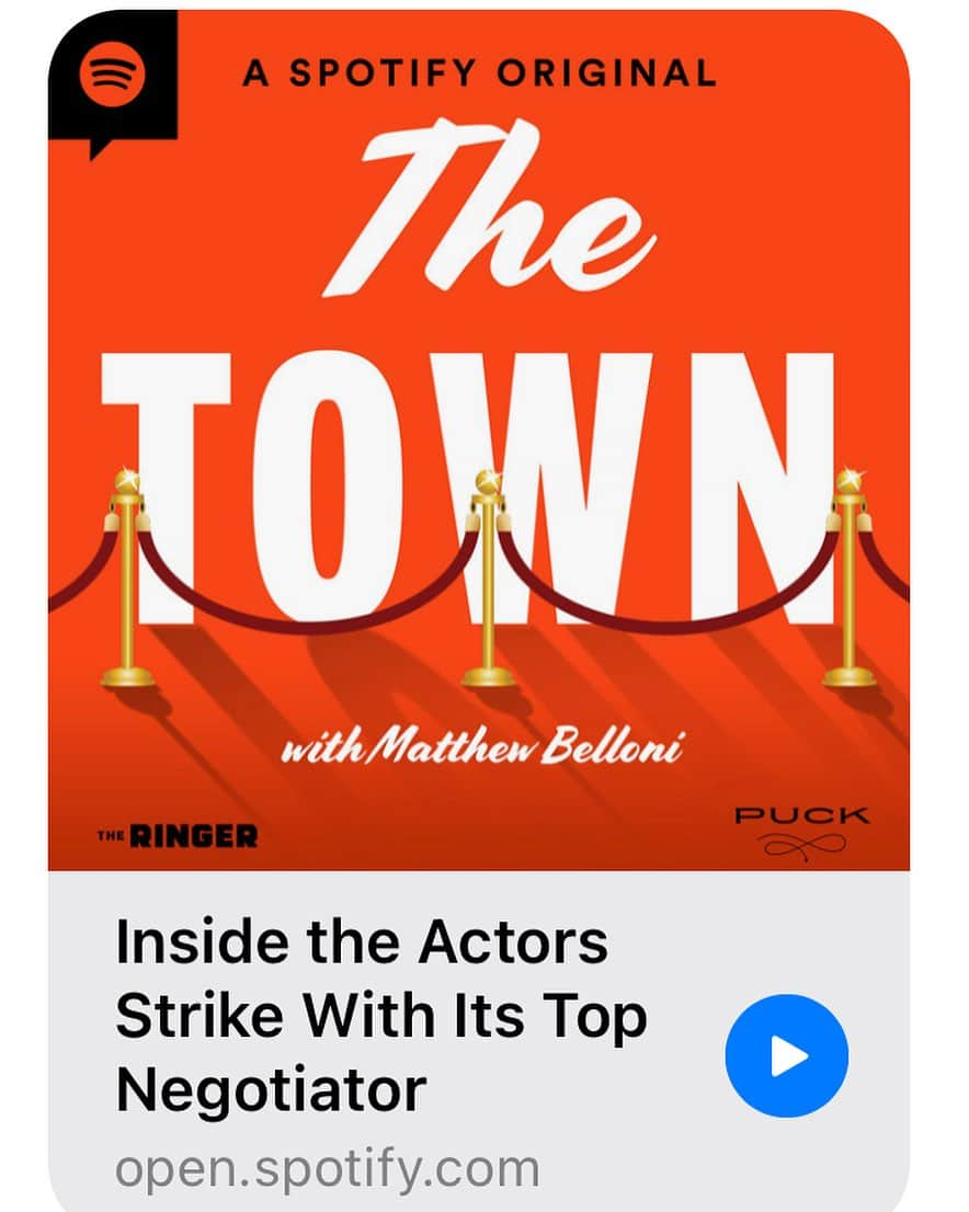 エマニュエル・シュリーキーのインスタグラム：「For those seeking clarity and wanting to truly understand why we are on strike take a listen to this very insightful podcast with one of @sagaftra top negotiators #duncancrabtreeireland #sagstrong #stayinformed 💪🏽💪🏽💪🏽 Link in my bio and Thank you @jfilardi for bringing this to my attention 🙏🏽」