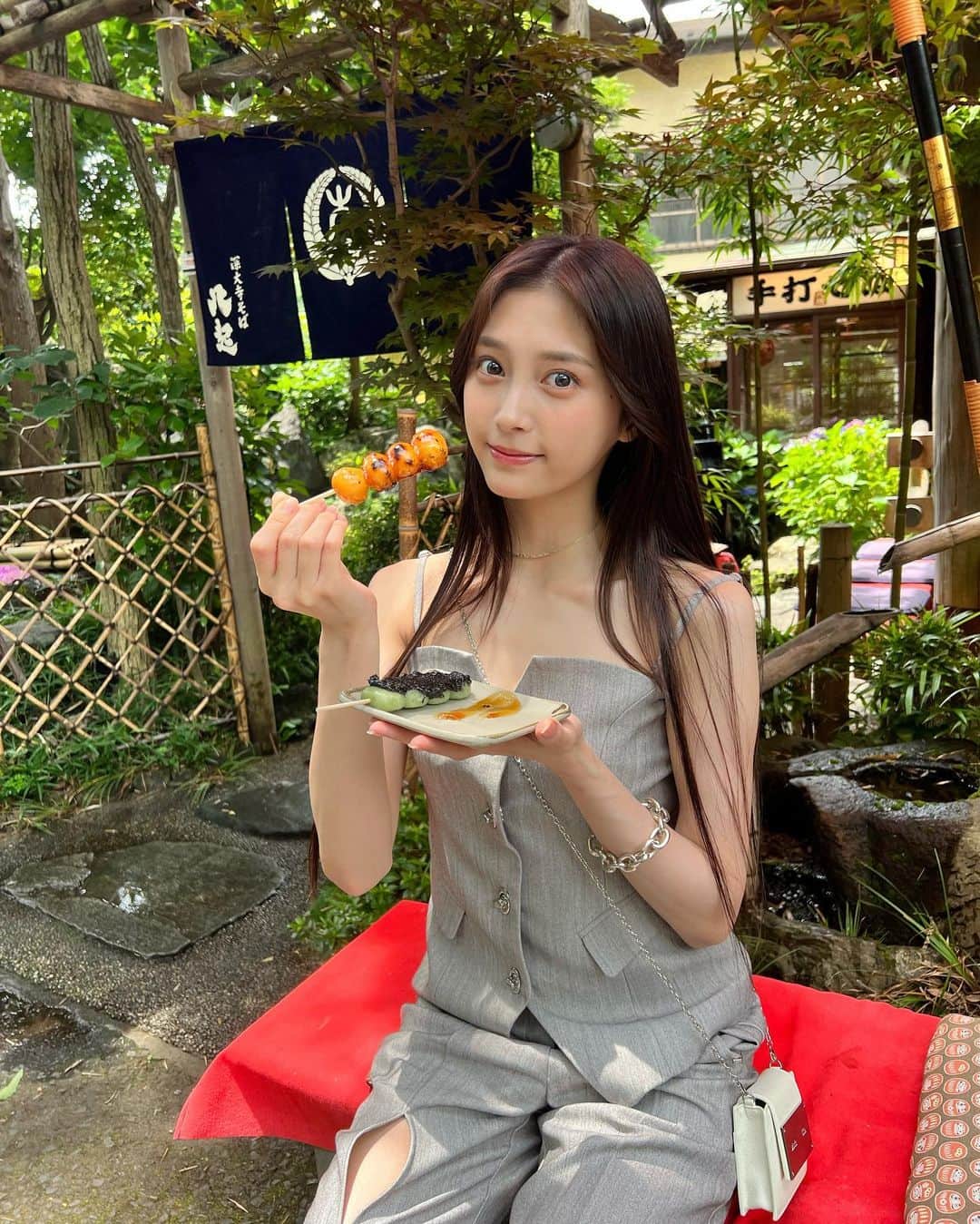 小山リーナのインスタグラム：「深大寺🍡」