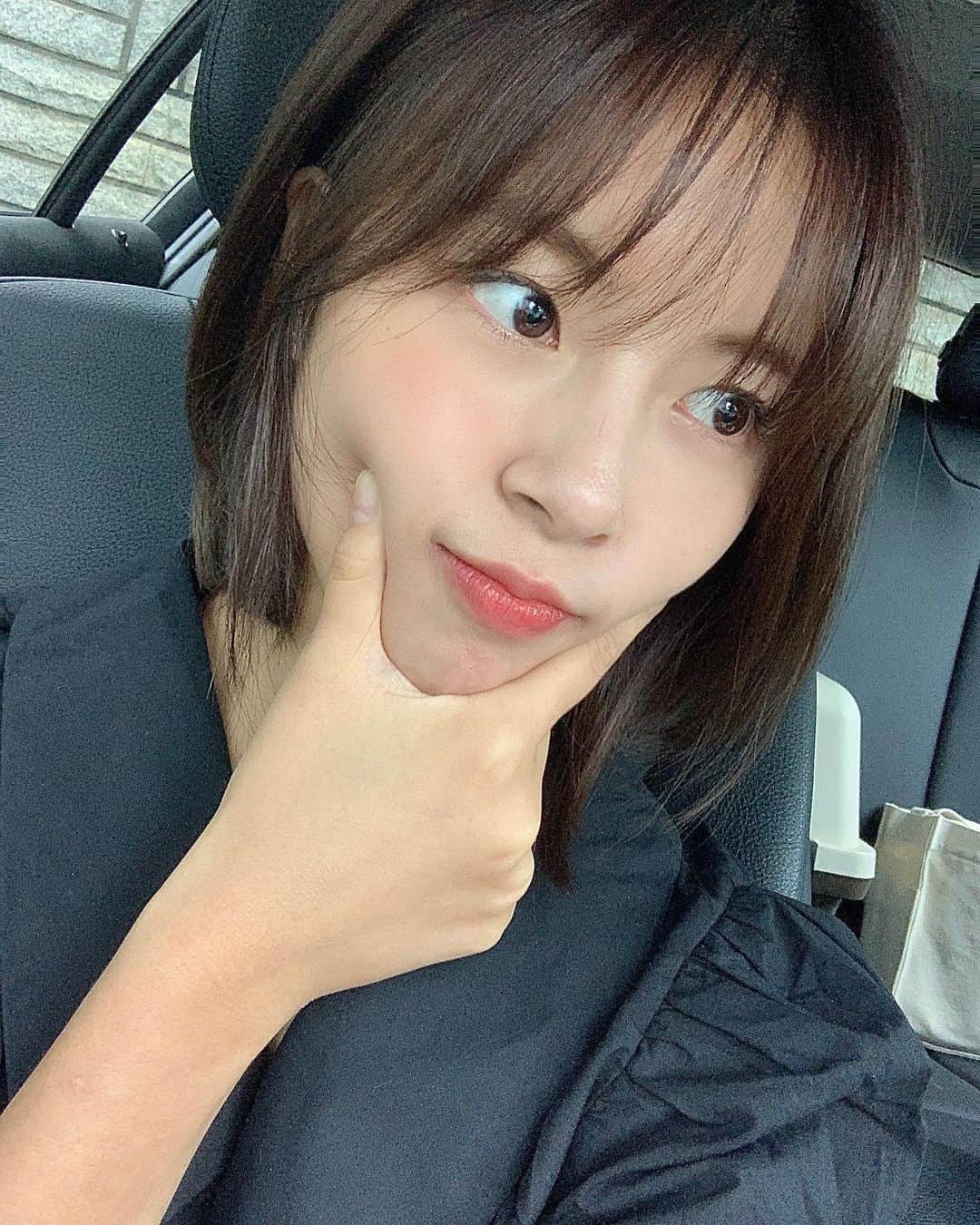 ドヒさんのインスタグラム写真 - (ドヒInstagram)「에라 몰라 싹둑💇🏻‍♀️」7月15日 13時16分 - mdh0925_