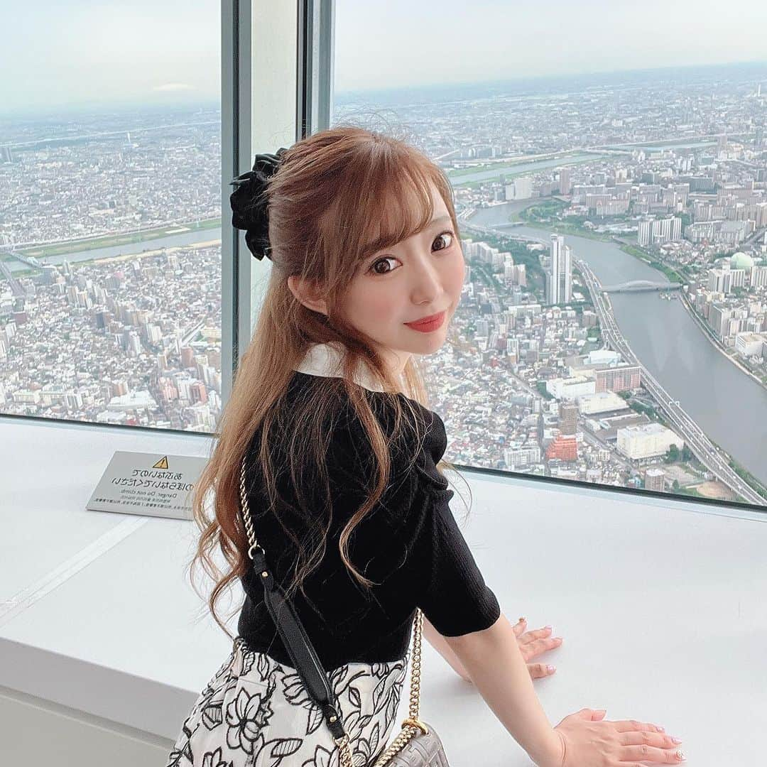 日菜あこのインスタグラム：「初スカイツリー❤️ これは登る価値あり💓🗼✨」