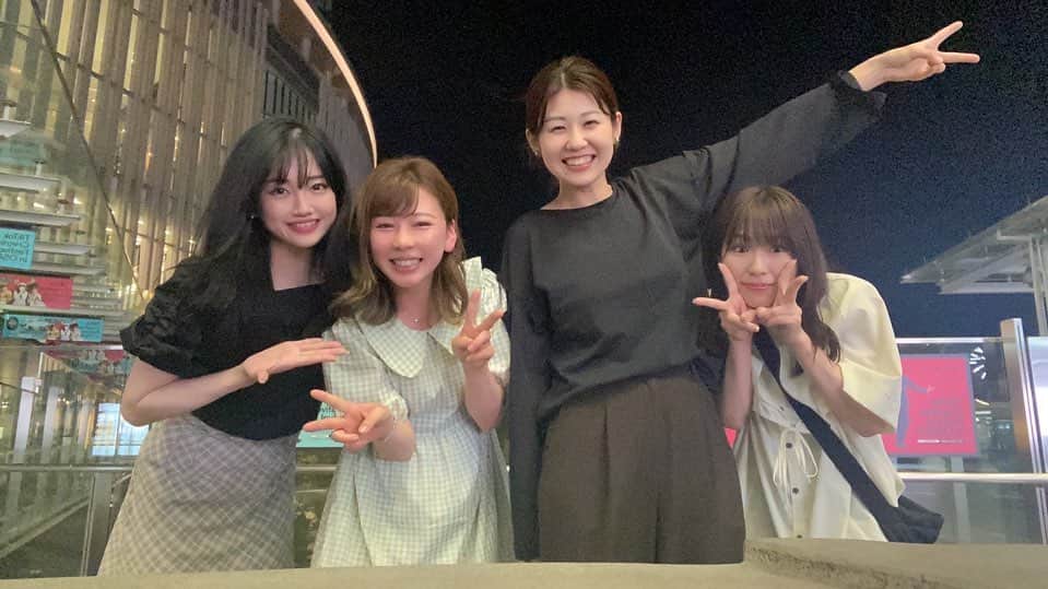 あやつるぽんさんのインスタグラム写真 - (あやつるぽんInstagram)「...つぼみOGの開花宣言 〜先輩方とお酒飲んじゃいましたvol.2〜 . . . 新年会しましょうから まりこりんさんが集合かけてくださり 山口さんとまなてぃさんと☺️ 楽しかった🥳 何年経ってもニコニコワイワイお会いできるのは嬉しいいい😭🍻 皆さん変わらず綺麗だった！ . .」7月15日 14時11分 - ayatsurupon