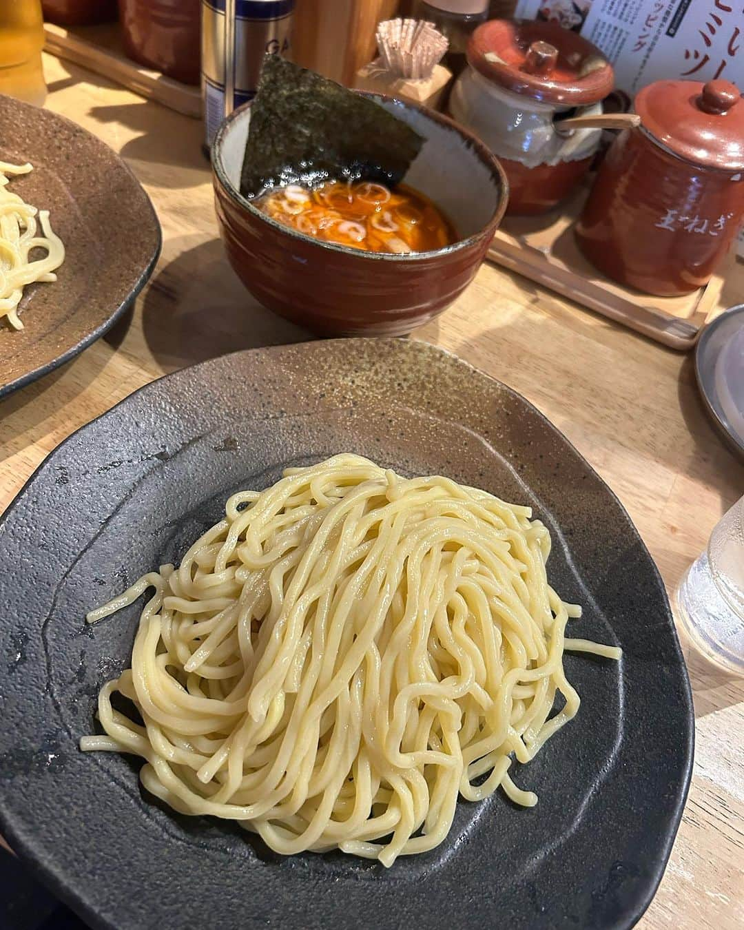 Liaさんのインスタグラム写真 - (LiaInstagram)「わわわのわぁ〜❤️😍 この夏は食べまくる！！ この暑い夏こそ、食欲の夏⁉️🤣 日本は食べ物が本当に美味しい。そして、麺類が美味しい！！ 野菜も美味しい！！ 体が喜んでます〜❣️ #日本の食 #夏休み #食欲 #美味しい #やすべえ #つけ麺 #健康」7月15日 14時18分 - lia_vocalist