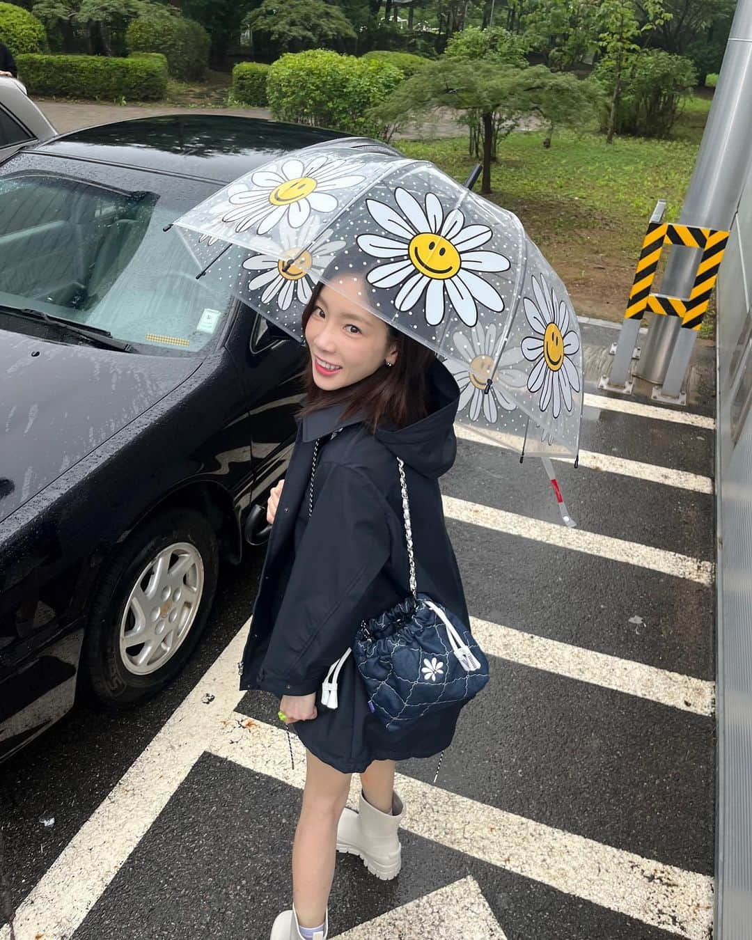 テヨン さんのインスタグラム写真 - (テヨン Instagram)「☔️」7月15日 14時47分 - taeyeon_ss