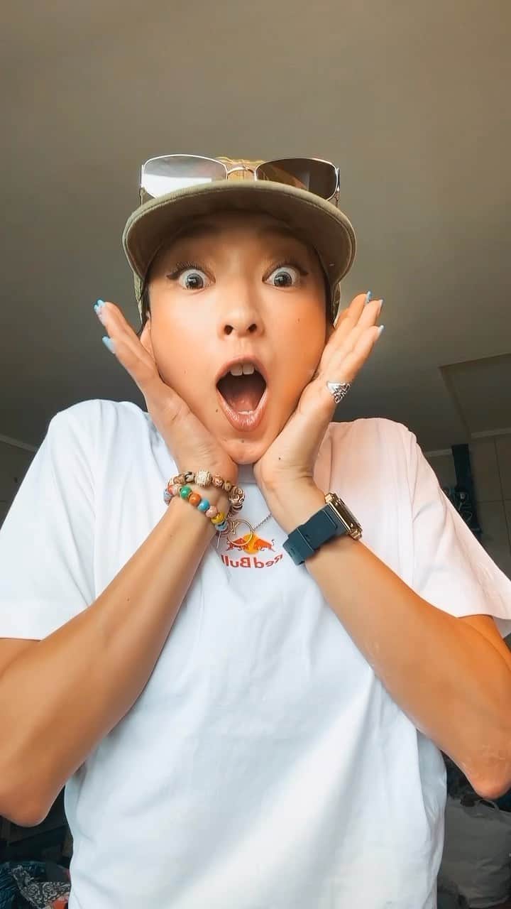 のインスタグラム：「Let's go！  #kyokarb #redbull #gshock #gshockwomen #nike」