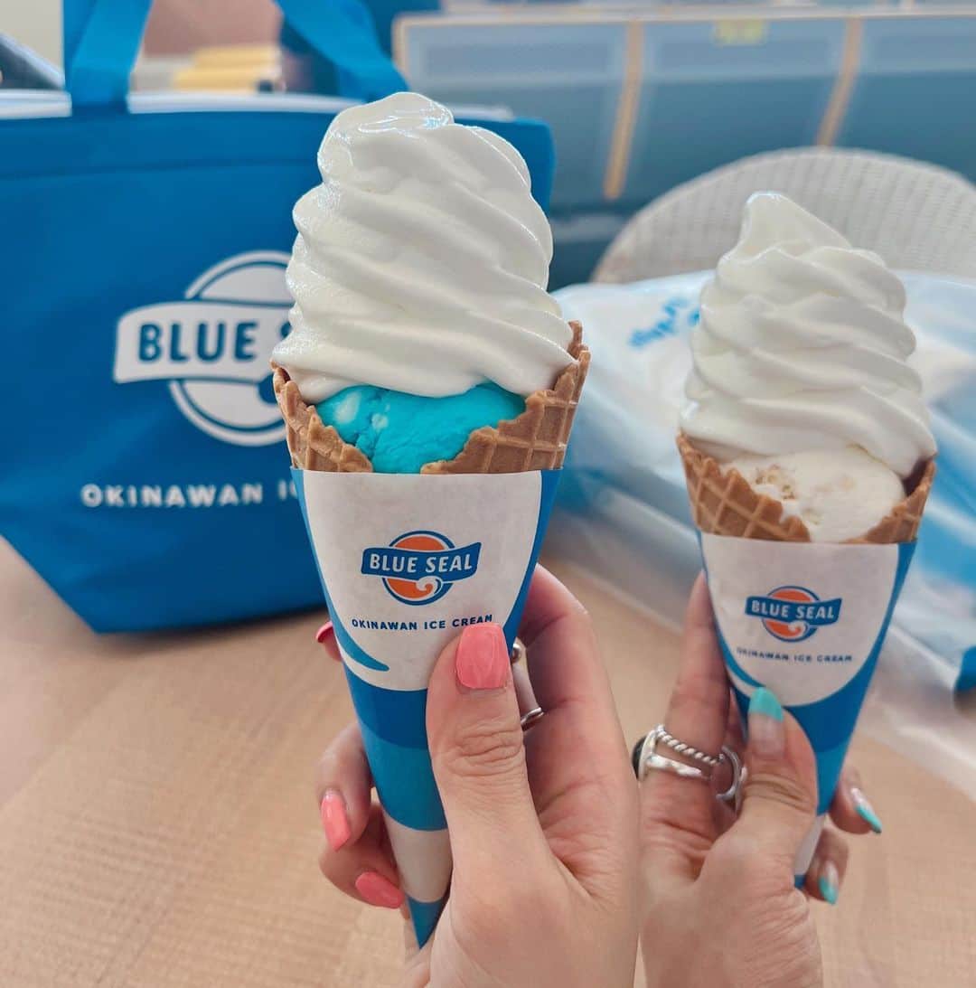 のインスタグラム：「아낌없이 먹었다😜 그쟈? 은떵아?!  나이제 좀 매운거 먹고싶당! 그쟈? 은떵아?  #장래희망먹방유튜버 🤫 #욤지in오키나와」