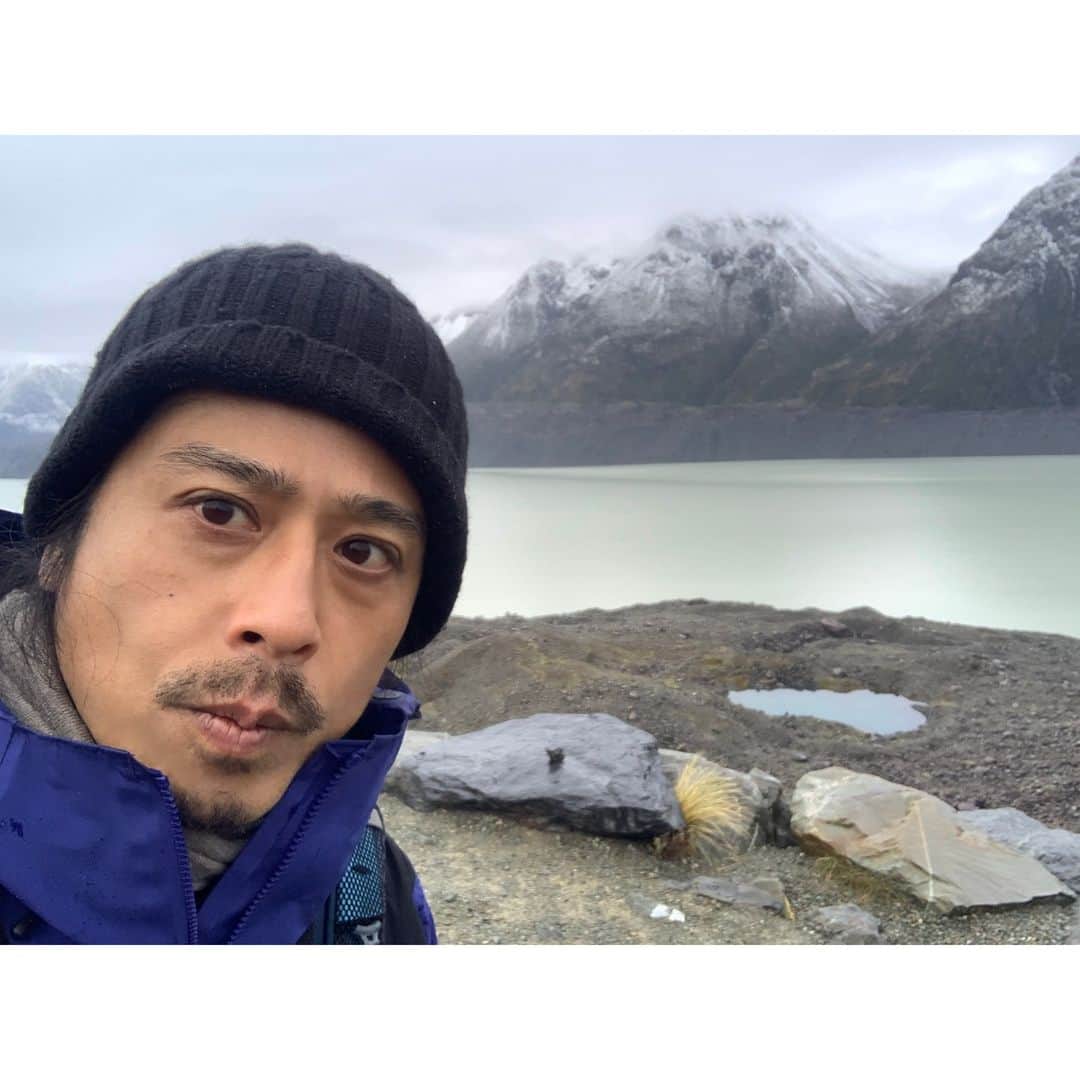 のインスタグラム：「. ヤッホー！皆さま ここは危険な場所な為、 ラジコンボートで撮影しました。 迫力のある映像が撮れました。 初めての経験で上機嫌です。 皆さまはいかがお過ごしでしょうか？ 私は絶好調です。ナ」