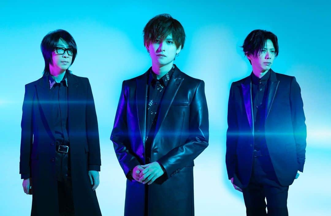 WANDSのインスタグラム：「新アー写公開！  #newalbum  #Ver5 #WANDS #第5期 #上原大史 #柴崎浩 #木村真也」