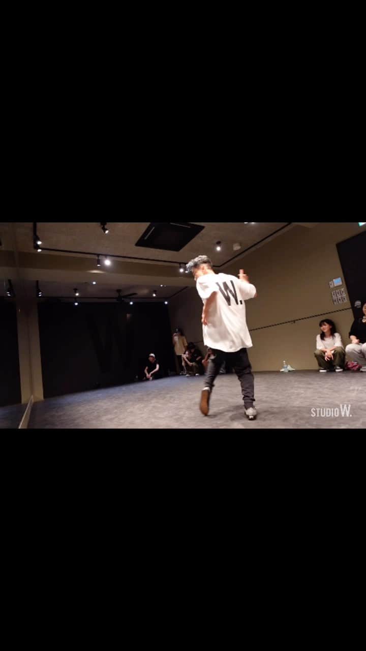 Shingo Okamotoのインスタグラム：「freestyleで祝福を🕊️🎶」