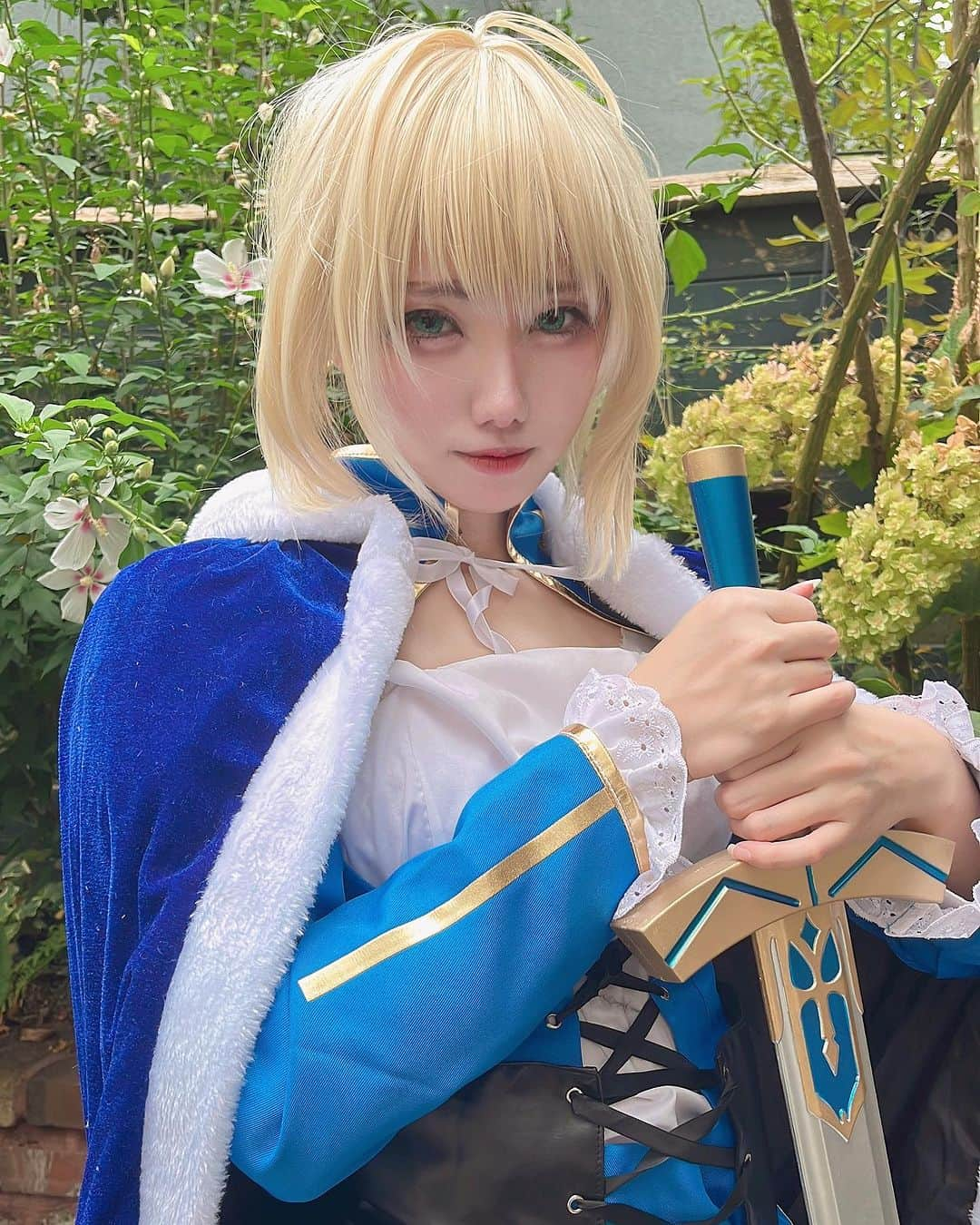 秋元るいさんのインスタグラム写真 - (秋元るいInstagram)「アルトリア・ペンドラゴン . . セイバーやっとできた！！ . #fatestaynight  . #アルトリアペンドラゴン #アーサー王　#fgo #cosplay #ファミーコスプレグランプリ」7月15日 21時52分 - akimoto_rui