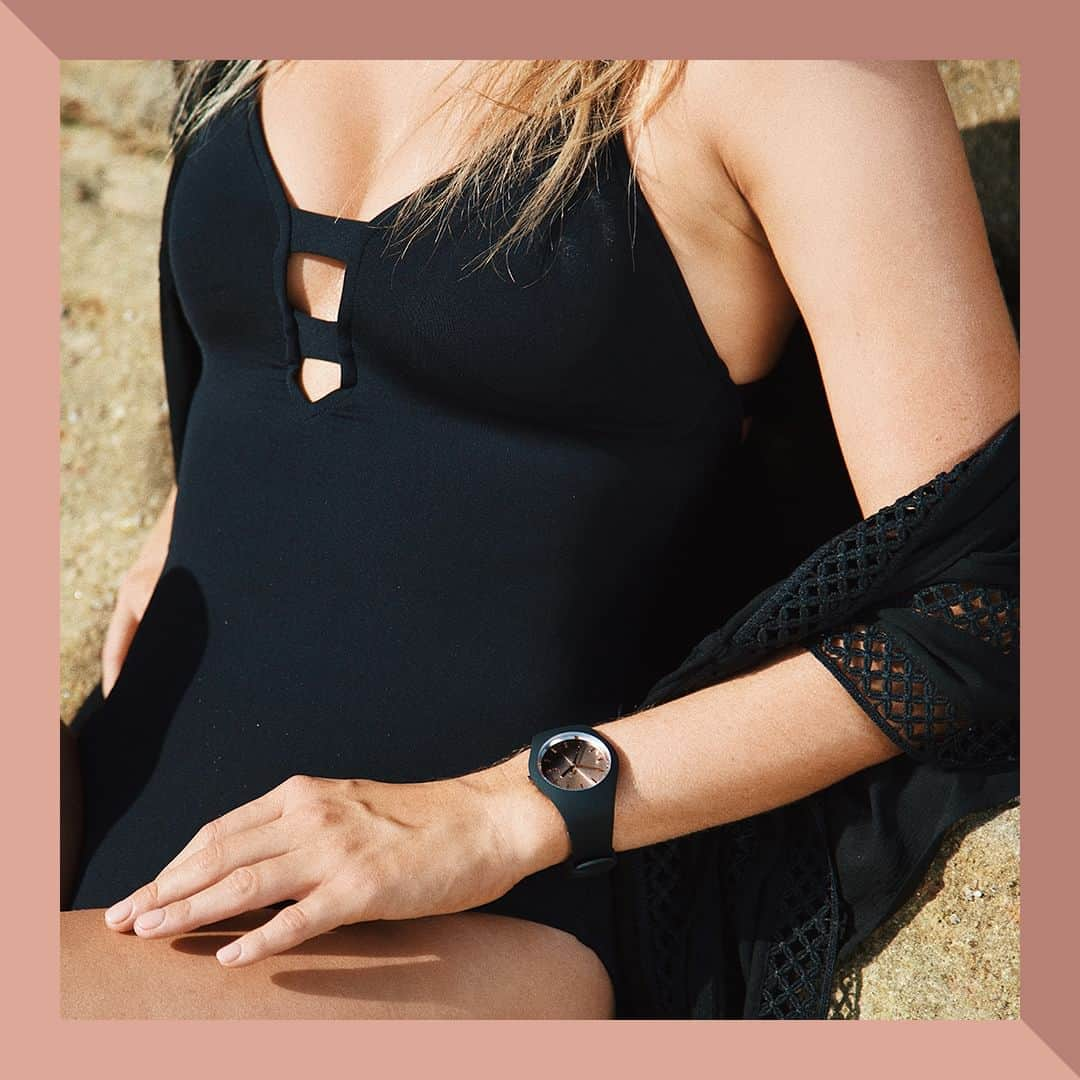 アイスウォッチのインスタグラム：「Don’t go seeking the sun, wear it on your wrist with ICE sunset! ☀️ Adding a sizzling finishing touch to any summer outfit😎  #icewatch #icesunset #coloryoursummer  #gold #black  #timeforsunset #icesunset #noir #sunset #pastel #girly #mood #lifestyle」