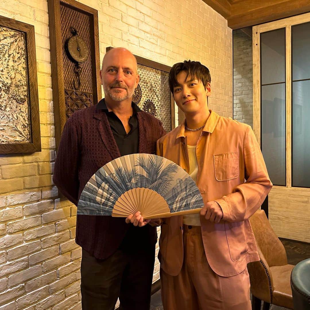 チ・チャンウクのインスタグラム：「감사합니다 :)」