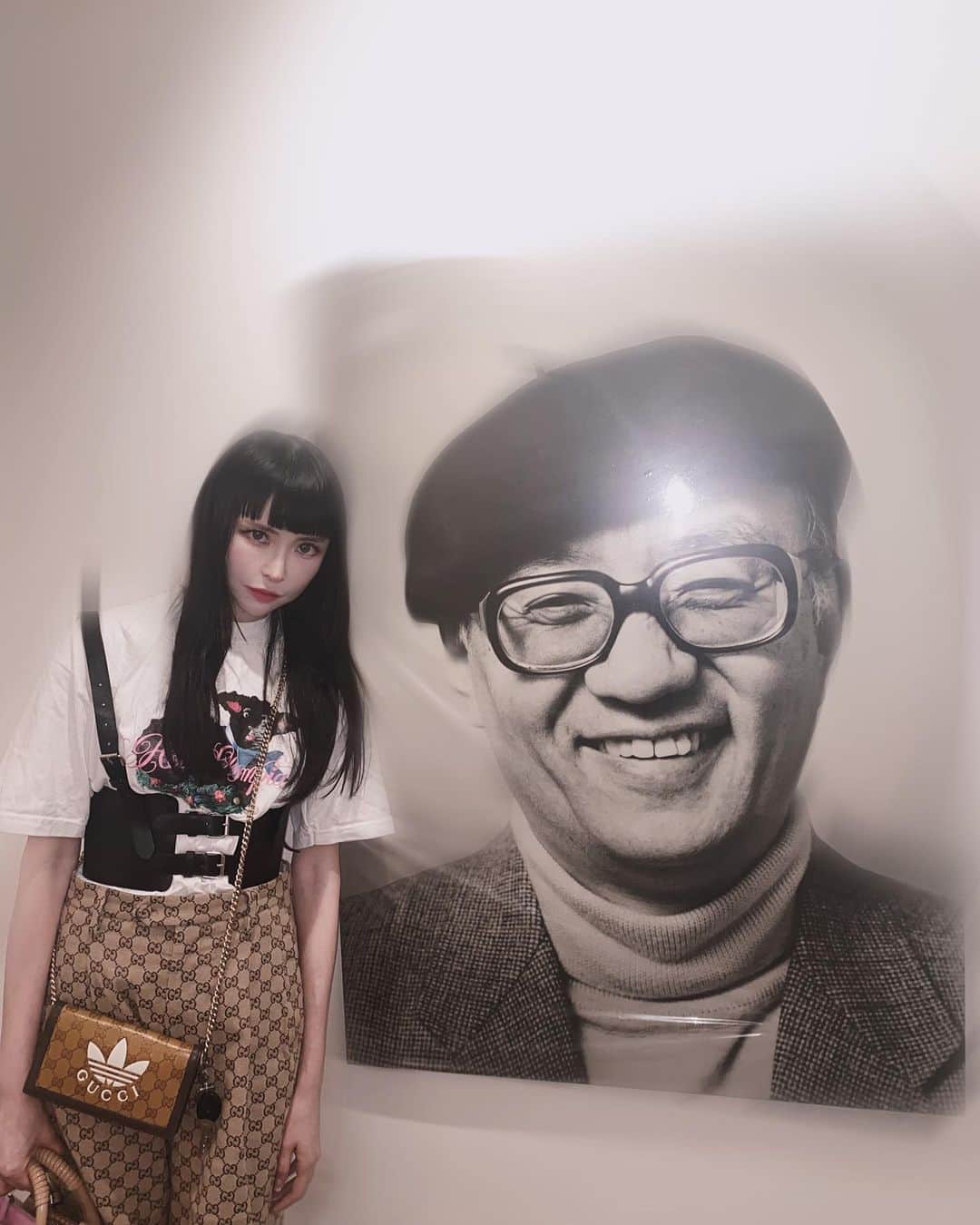 TORICOのインスタグラム：「手塚治虫さんの息子、手塚眞さんの引っ越しパーティーで、手塚財団の秘密の部屋に入れてもらいました。 凄かった。久しぶりに興奮した。 手塚さんの会社に所属している人すら知らなかった部屋。 もう引っ越し終わっていると思うのでまた何処かに移動したのでしょう。 生きてるといい事あるね。 手塚さんとは結構長い友人です。よく言い合いにもなります。」