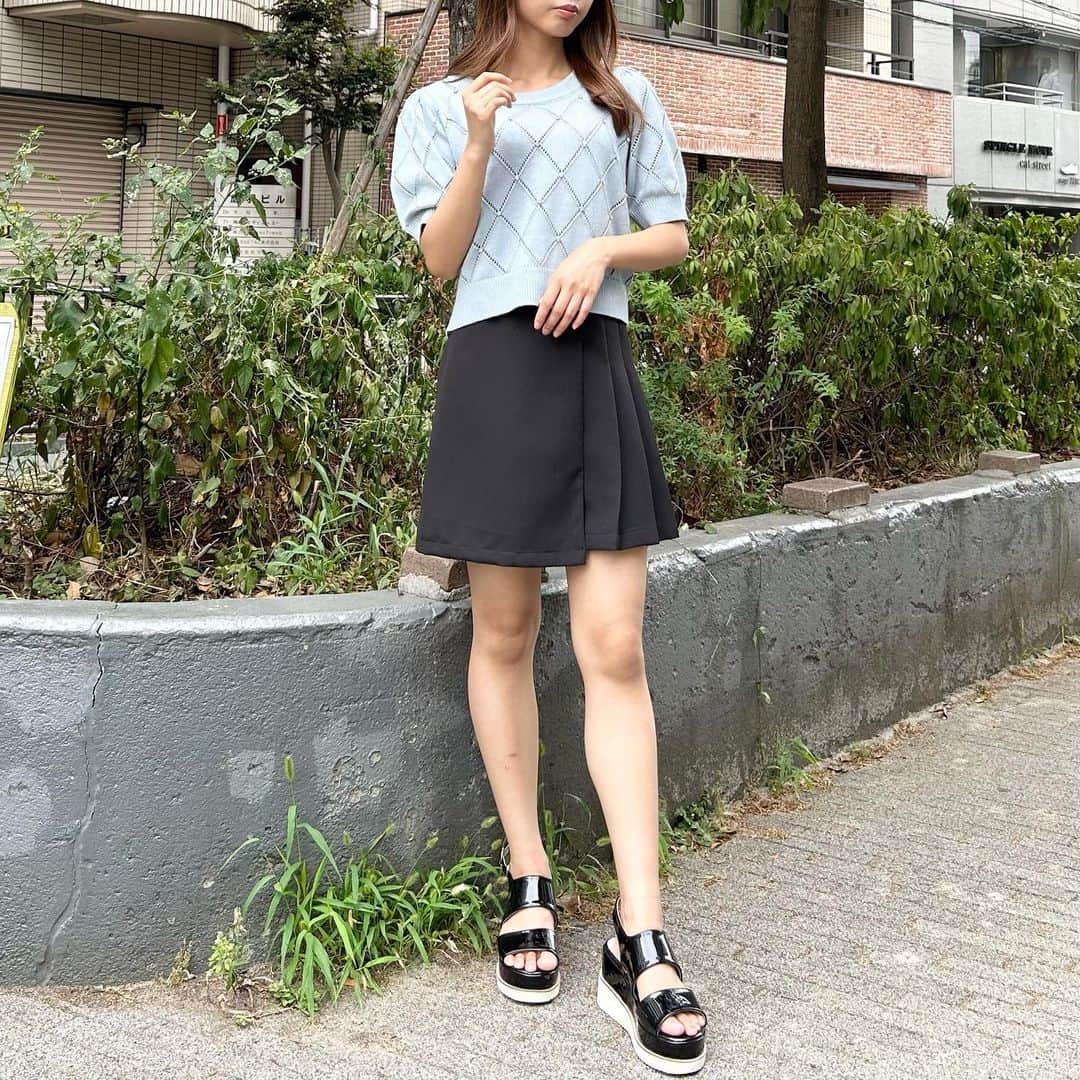 INGNI STOREさんのインスタグラム写真 - (INGNI STOREInstagram)「【pre order item♡】 ⁡ ⁡ ⁡ ⁡ ingnistore,zozotownにて予約受付中‼︎ (7月下旬〜8月上旬発送予定) ⁡ ⁡ ⁡ ■ラインストーン半袖ニット #1231-900560 ¥3,630 (tax in） 4カラー ⁡ ⁡ 大人気のラインストーンニットに 可愛すぎる新作が登場🤍 ⁡ 1枚着るだけで顔周りを 明るく見せてくれるのもポイント♡ ⁡ デニムパンツと合わせた甘めカジュアルなコーデや ミニボトムと合わせた韓国風コーデも◎ ⁡ ⁡  ┈┈┈┈┈┈┈┈┈┈┈┈┈┈┈┈┈ ┈┈┈┈┈┈ ⁡ ⁡ 〈INGNIコーデを大募集♡〉 @ingnistoreと#ingniコーデ のタグをつけて投稿していただいた方の中から、随時公式アカウントにてご紹介させていただきます‼︎ ⁡ ⁡ #INGN I#ingni #fashion #2023 #ss #오오티디 #패션#穿配不重样#夏 #夏コーデ #デートコーデ #ガーリーコーデ #ファッション #トレンド #カジュアルコーデ #甘めカジュアルコーデ ⁡ ⁡」7月15日 18時20分 - ingnistore
