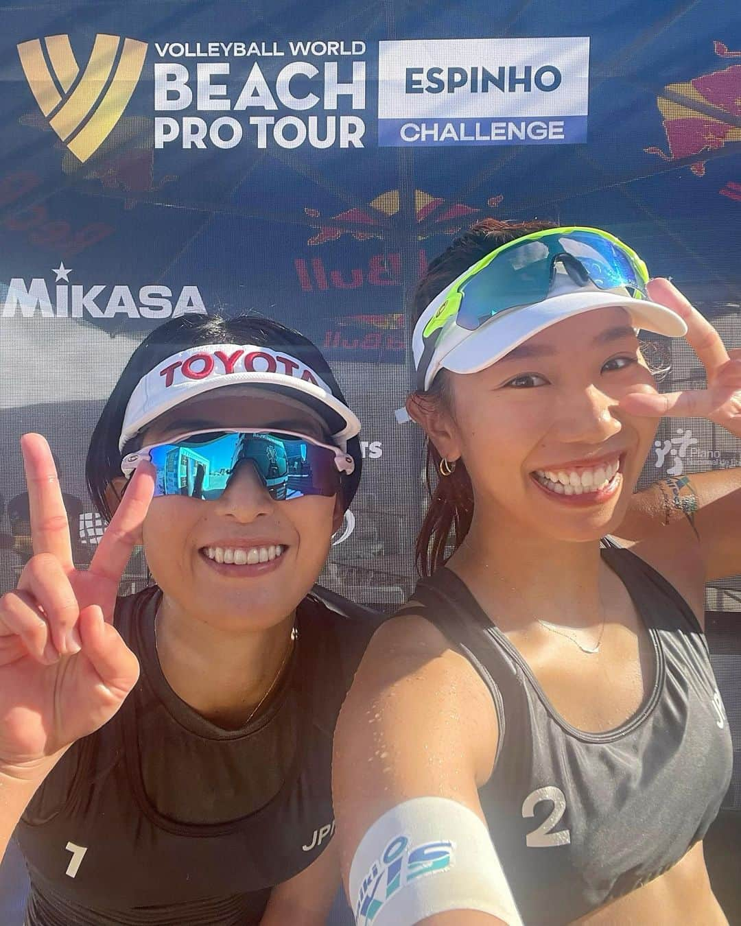 村上礼華のインスタグラム：「07/13-16 ． ． Beach Volleyball Pro Tour Espinho（Portugal） Challenge🇵🇹は25位タイでした。 ． 今大会も応援ありがとうございました！！ 次戦は、7/20-23 Beach Volleyball Pro Tour Edmonton（Canada）Challenge🇨🇦です！ ． お部屋から見えるサンセットが最高すぎた🏖 ． #ダイキアクシス #daikiaxis #beachvolleyball  #beachvolley #portugal#espinho #ポルトガル#エスピーニョ」