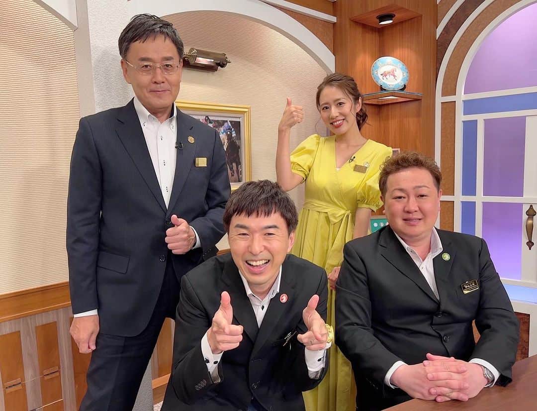 守永真彩のインスタグラム：「. . 今夜はグリーンチャンネル 日曜レース展望KEIBAコンシェルジュ🌙 19:30〜21:00 生放送‼️  先週は辻さん、棟広さんが担当。 2人ともサマーセレクトプランで万馬券を的中されてました🎯✨ 辻さんは天の川賞も的中💫  今夜は津田さんと栗山さんが担当です！！ コンシェルジュの予想をお見逃しなく🐎  #競馬　#競馬予想 #グリーンチャンネル　#生放送」