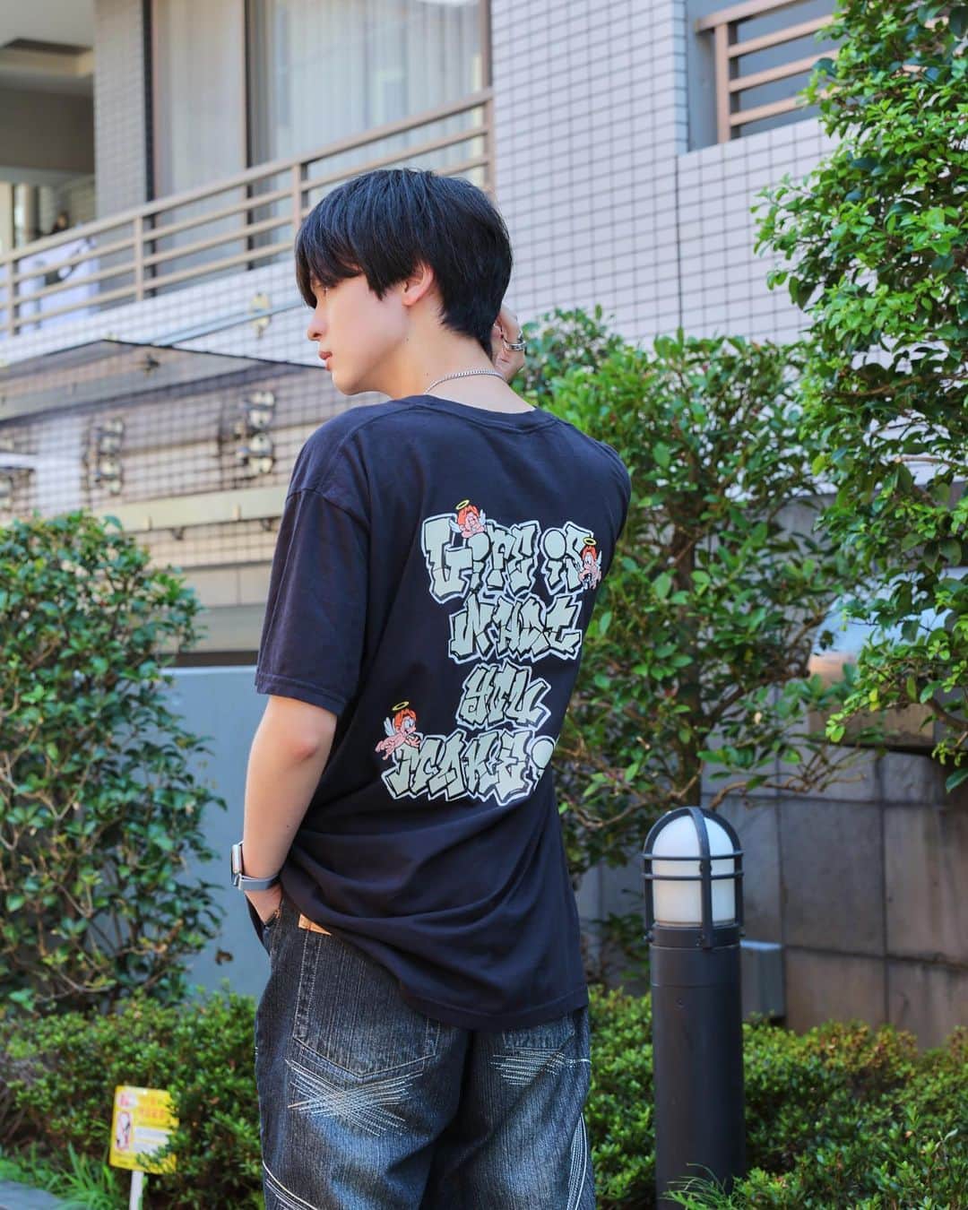 松村陸斗のインスタグラム：「・ @thatslife.jp さんのモデルをさせて頂きました。  7/15 21:00〜販売開始です✌︎  Tシャツ可愛いよねお揃いにしよ🔥」