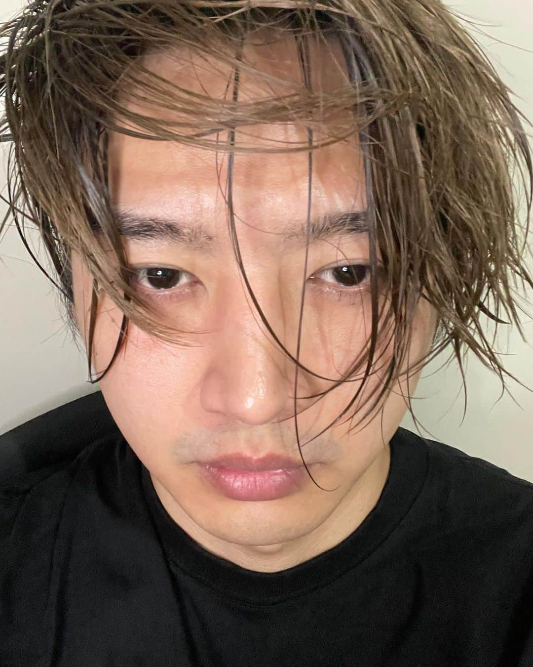 金井成大さんのインスタグラム写真 - (金井成大Instagram)「髪型どうしようタイム with live たのしみましょー ちょっとできるか不安ある 多分大丈夫　笑」7月15日 19時36分 - sonde_sonde_sonde