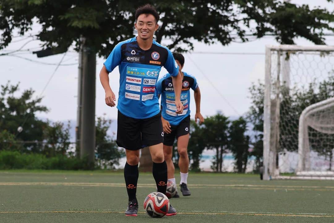 横浜スポーツ&カルチャークラブさんのインスタグラム写真 - (横浜スポーツ&カルチャークラブInstagram)「.  🔵training🟠  7/15 training photo📸  #土館賢人 #福田翔生 #中村海渡 #中里崇宏 #カルロスアローヨ  NEXT👉 明治安田生命J3リーグ第18節 📅7/16(日)18:00ko 🆚#いわてグルージャ盛岡 🏟#いわぎんスタジアム  #yscc #Ｊリーグ #jleague #j3 #横浜 #本牧 #soccer #サッカー #bonera」7月15日 20時00分 - yscc_official