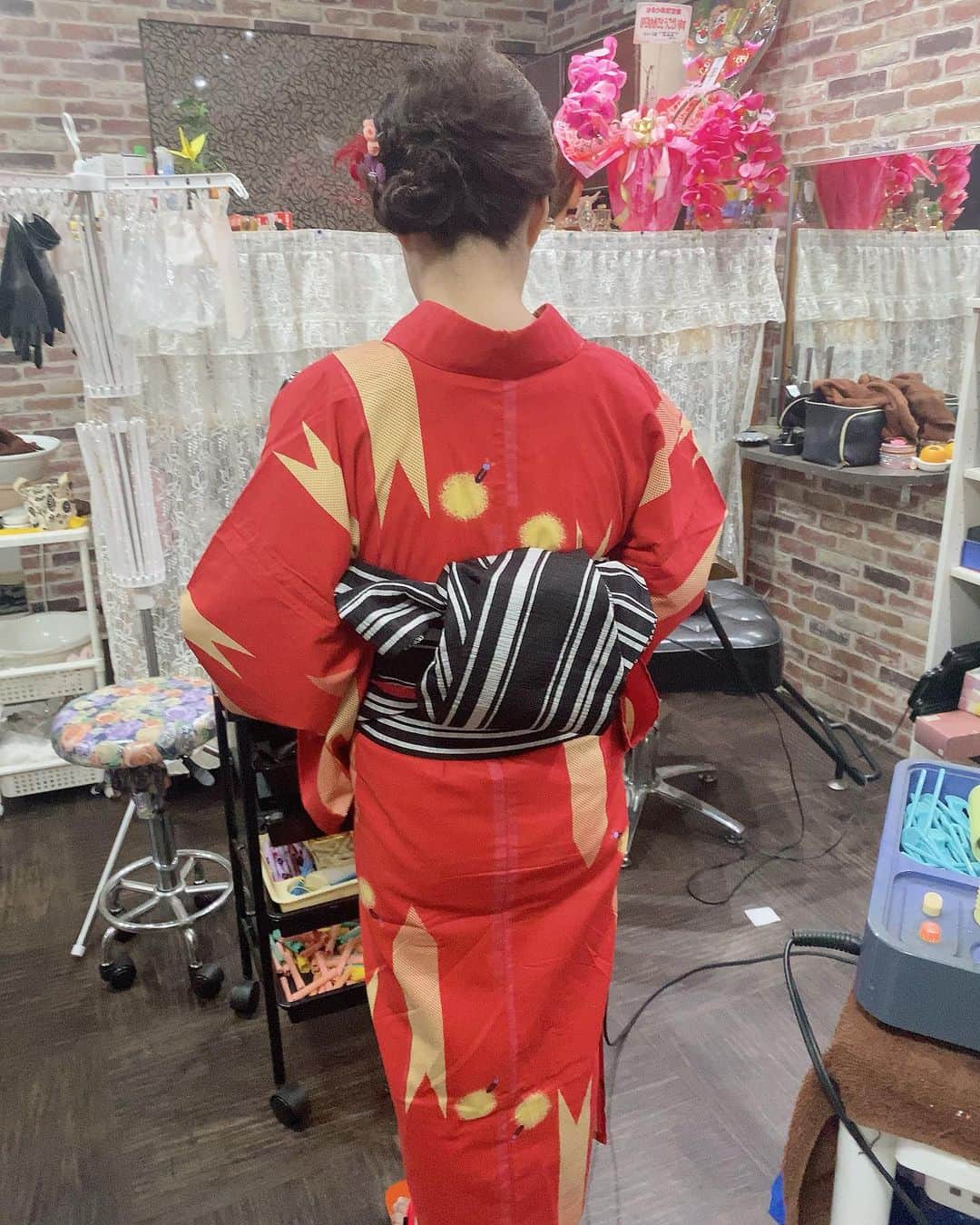 三谷晶子さんのインスタグラム写真 - (三谷晶子Instagram)「今年初浴衣👘👘👘　  #着物  #kimono」7月15日 19時38分 - akikomitani