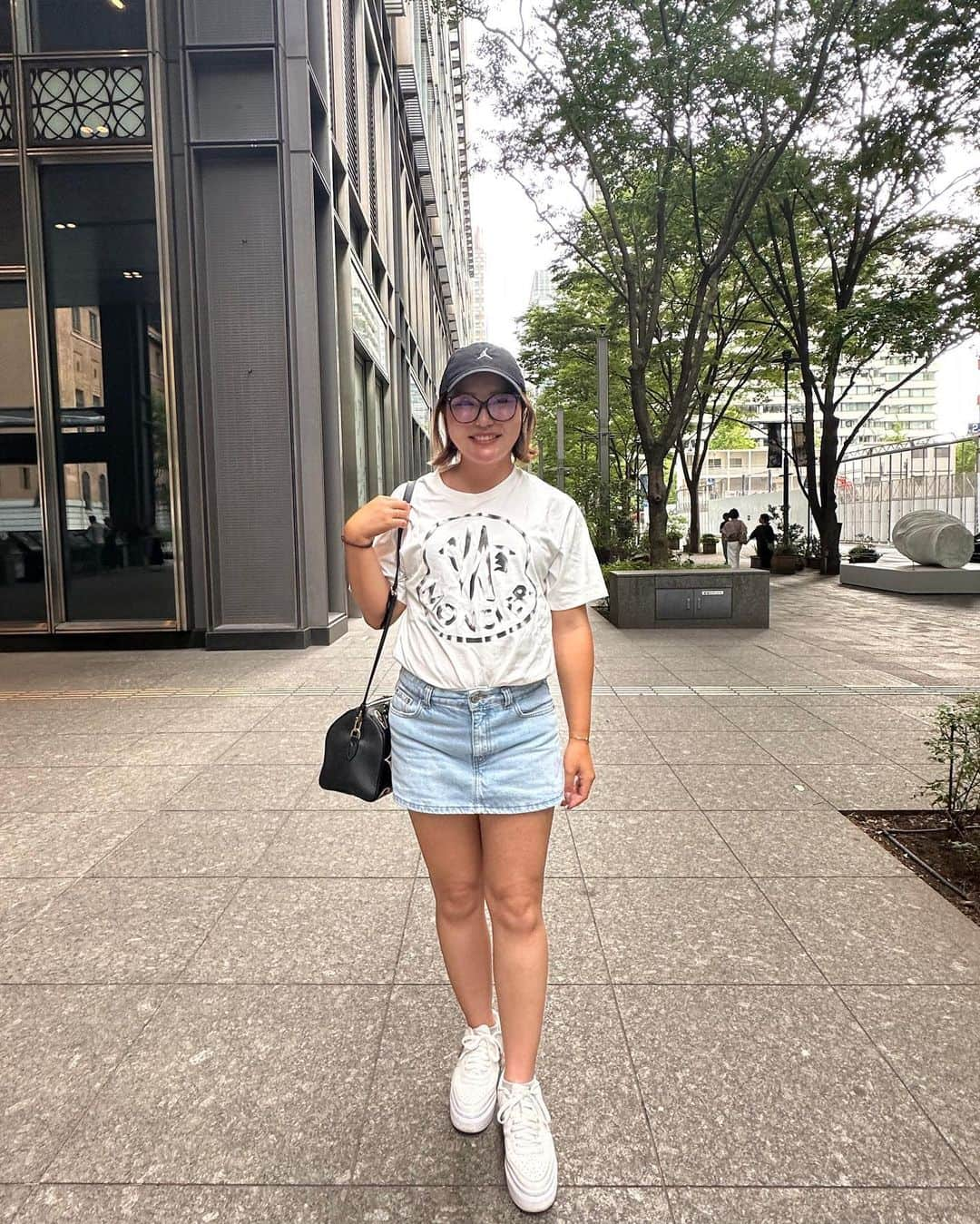 高橋彩華のインスタグラム：「＊ プレゼントで頂いたTシャツかわいい❤️」