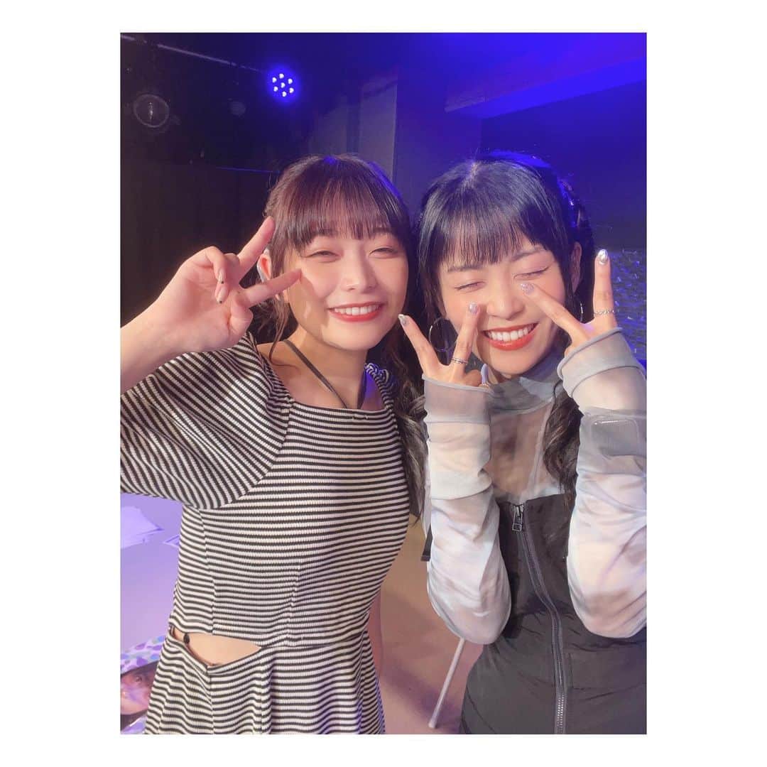 小山百代のインスタグラム：「・ ・ ・ ・  あいあいさんと過ごす 最高の夏でした☀️🫶🏻  ・ ・ ・ #小山百代 #相羽あいな」