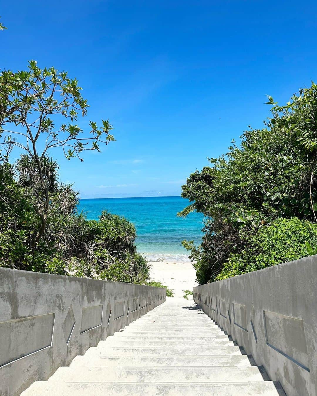 池田沙代さんのインスタグラム写真 - (池田沙代Instagram)「毎日晴れてくれたこの前の宮古島☀️ 空が青いと海が綺麗すぎたよ🥺  ばばばっと投稿していきまーす✌️  #宮古島#miyakoisland」7月15日 19時55分 - sayopi