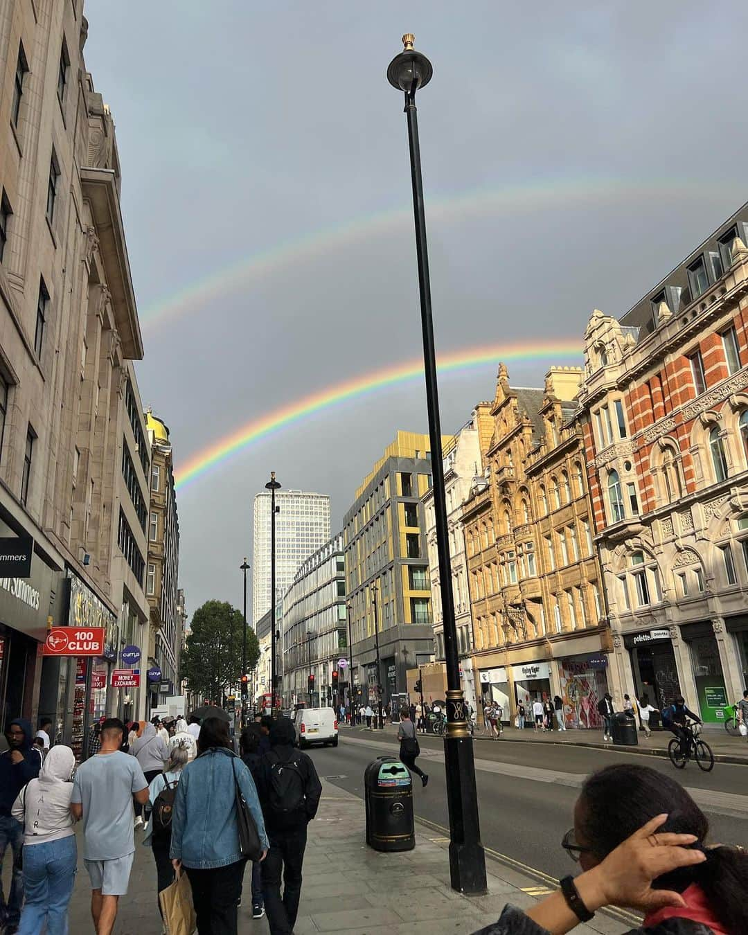 平岳大さんのインスタグラム写真 - (平岳大Instagram)「Rainbow in London?」7月16日 6時08分 - takehiro49