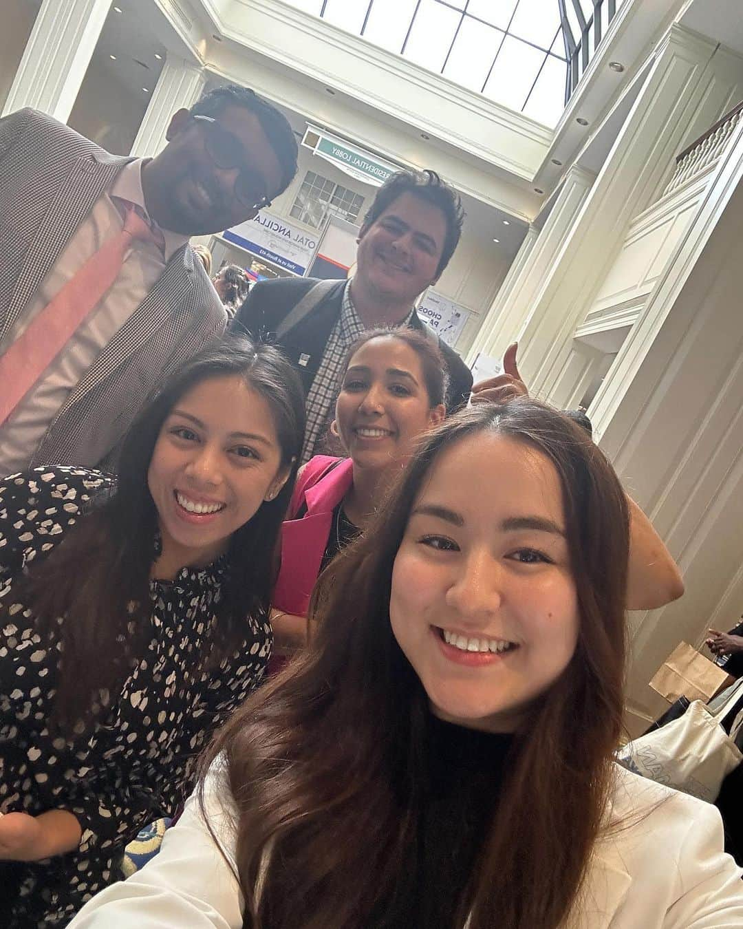 ミコ・フォガティのインスタグラム：「Had a wonderful time representing my podiatric medical school at the national @officialapmsa conference! 🥼🩺 So great to see everyone again 🤍」