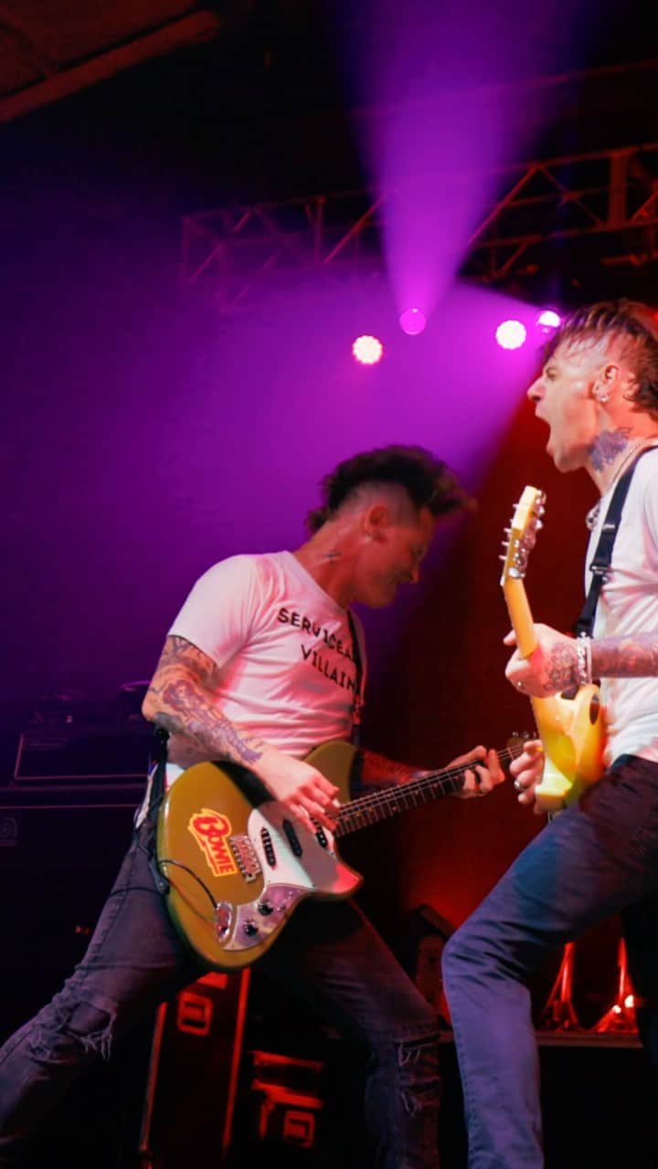 コリィ・テイラーのインスタグラム：「Stoked to have POST TRAUMATIC BLUES at the top of @applemusic’s “The Riff”, “New in Rock”, and the “Breaking Hard Rock” playlists.   Check them out now to hear my new track, along with additional features on “Breaking Metal” and “Optimus Metallum”.」