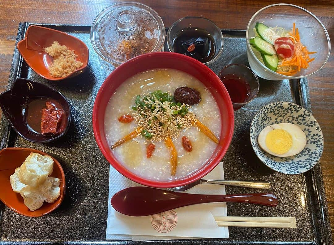 小向美奈子さんのインスタグラム写真 - (小向美奈子Instagram)「神戸・めちゃくちゃ楽しかった。。  フォアグラ劇場 来年は寒い時期に来ます‼️」7月16日 6時55分 - x375x_komukai.m