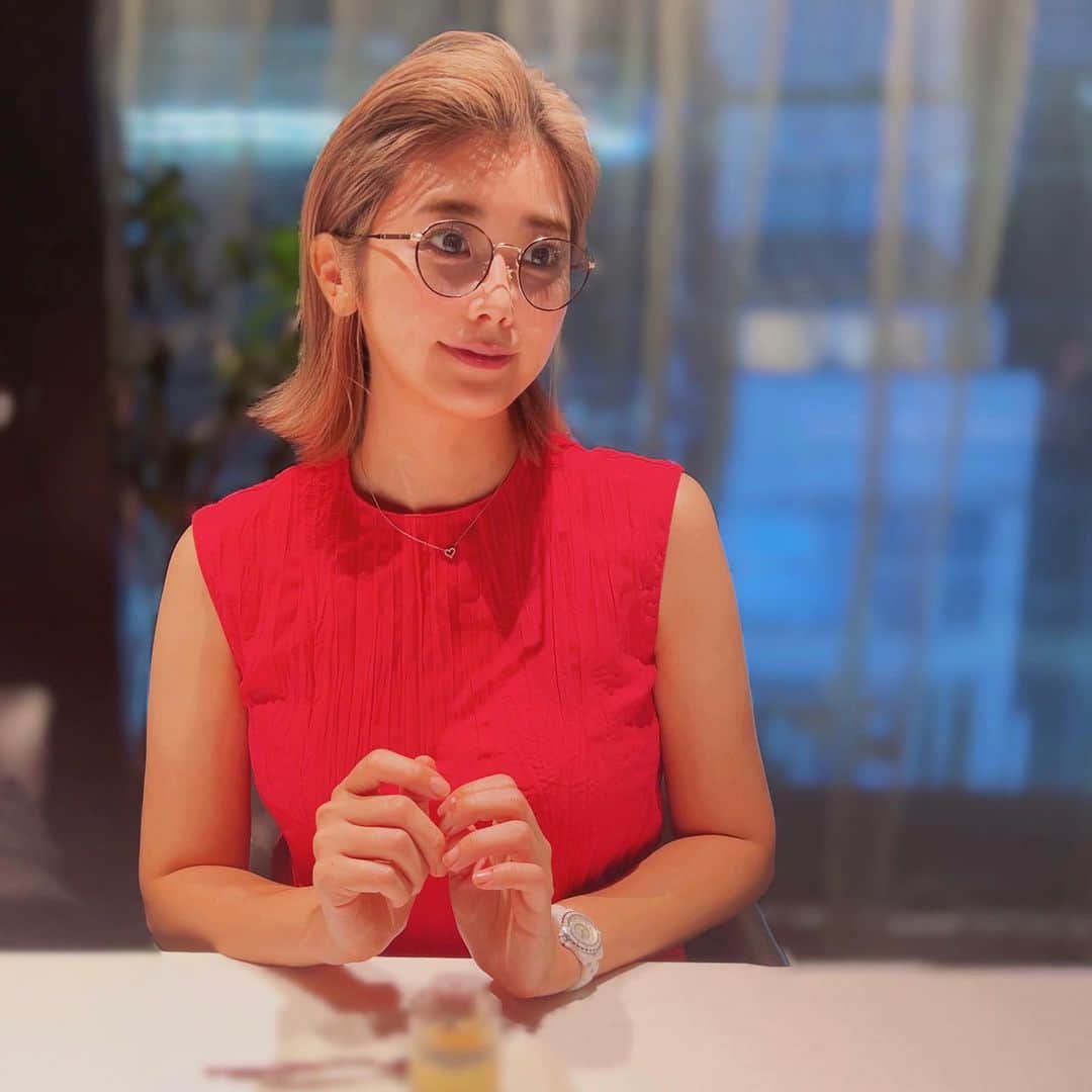 山下まみのインスタグラム：「突然きたオールバックブーム(暑さゆえ)  #インスタ頑張って更新してみる」