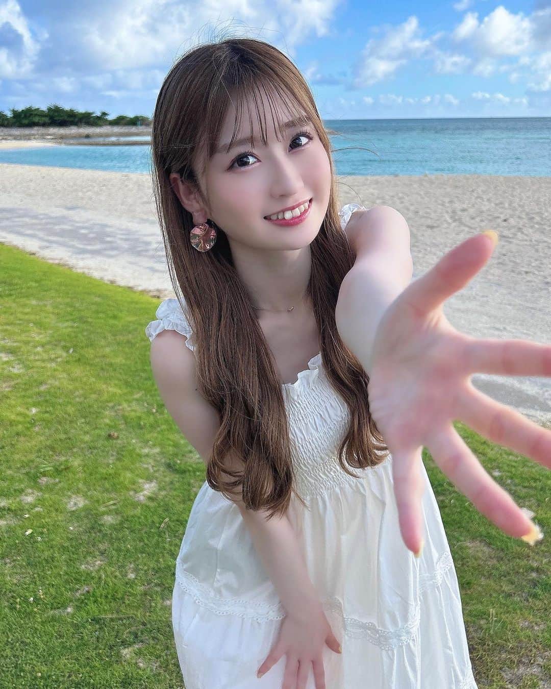のインスタグラム：「沖縄デートしない？🌺」