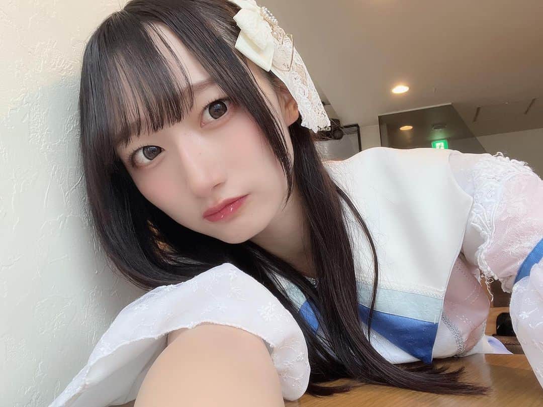 信野樹奈のインスタグラム：「フォロワーさん1.9万人ありがとう〜🫶🏻  #アイドル #idol #北海道 #札幌 #japan #黒髪 #アイドル衣装 #アイドルヘア #japaneseidol」