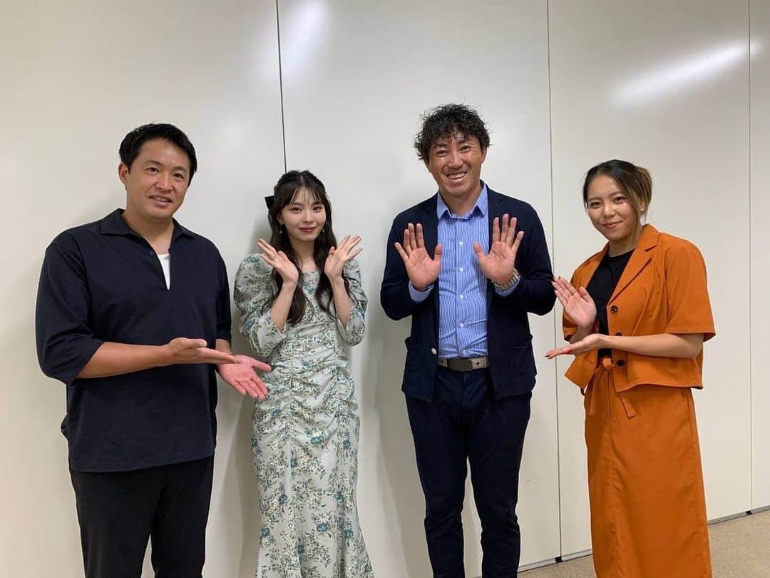 内川聖一のインスタグラム：「REAL SPORTSの公開収録に、川口ゆりなさんと一緒にゲスト出演させて頂きました！  ４人で楽しくトークしたり、スイーツの食レポにも挑戦させて頂いたり、会場の皆様とじゃんけん大会で一緒に盛り上がることができました😁 また、一緒にゲスト出演をした川口ゆりなさんの生歌も聴かせて頂きとても素敵な時間でした！  亮太さん、本日はお声がけ頂きありがとうございました！  また、晴れたり小雨だったり天気の変化が激しい中での公開収録でしたが、最後までご視聴いただいた皆様、本日はありがとうございました！  #三井ショッピングパーク #ららぽーと福岡 #REALSPORTS #公開収録 #五十嵐亮太 さん #秋山真凜 さん #川口ゆりな さん #大分bリングス #内川聖一」