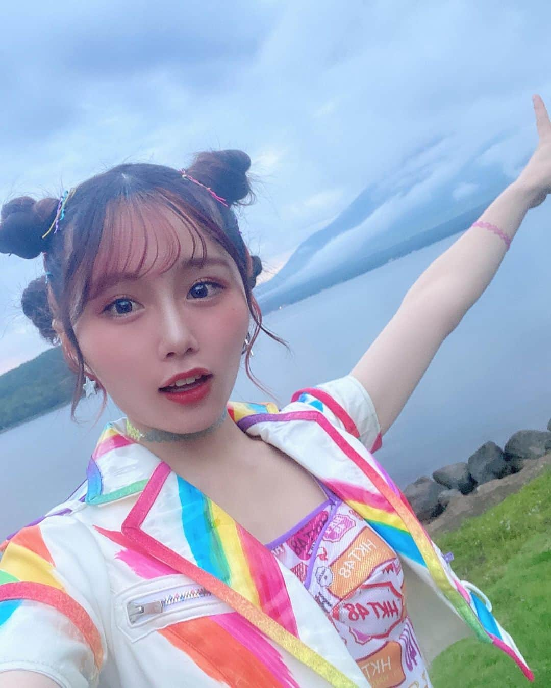 秋吉優花のインスタグラム：「🗻 . #SPARK2023 ありがとう！ アツかったね〜🔥 山中湖の空気、美味しかった。 . . 見えますよね。 大きな富士山が。くっきりと。ねえ！！！！」