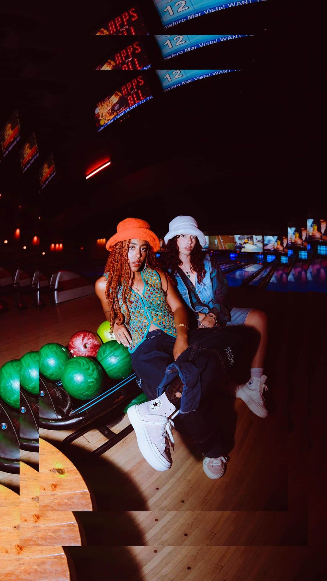 converseのインスタグラム：「@jaedengomez and @karacannella dreamt up some 90’s inspired looks with their new Converse Cruise #CreateNext 💭  🎶 @queenofthebabies  📸 @cosmic_creationist   Available in 3️⃣ colors now on Converse.com.」