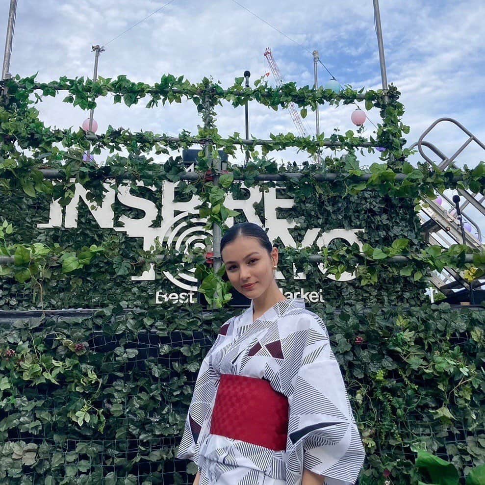 のインスタグラム：「INSPIRE TOKYO @jwave813  初日から、大盛り上がりでした。個人的には原宿門入ってすぐの縁日コーナーがお気に入り。  ライブはもちのろんですが、フードトラックなどもあり、(@grandmarquee813 コラボ探してね) 渋谷中お祭り騒ぎしておりますので、今週末は思う存分インスパイアトーキョーでlet’s go。 #インスパイアトーキョー #jwave813」